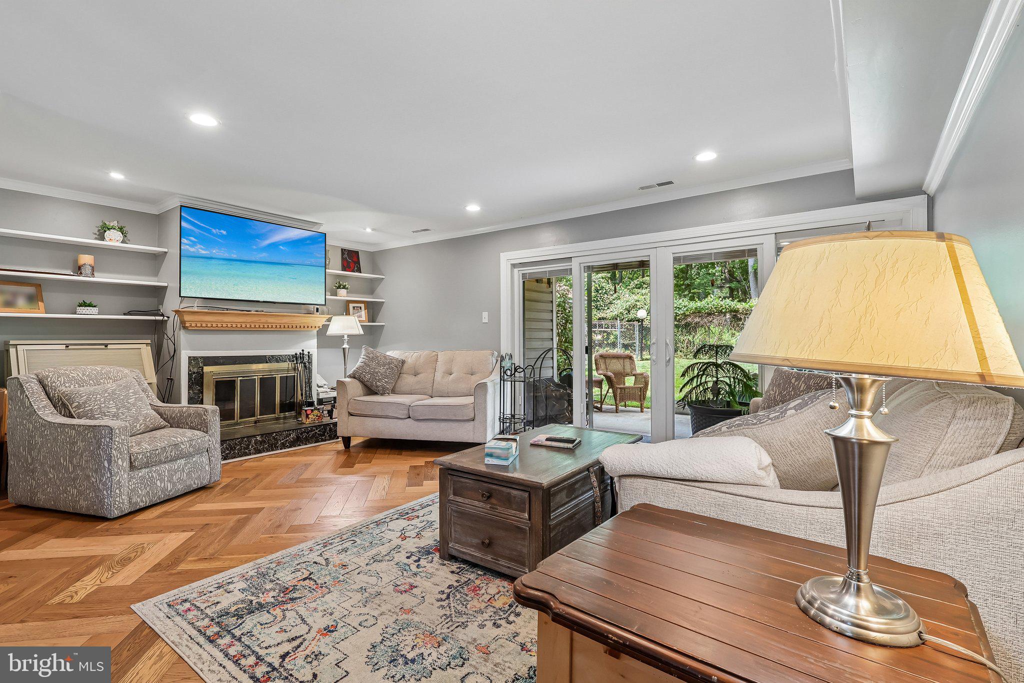 HUNTERS RUN - Residential