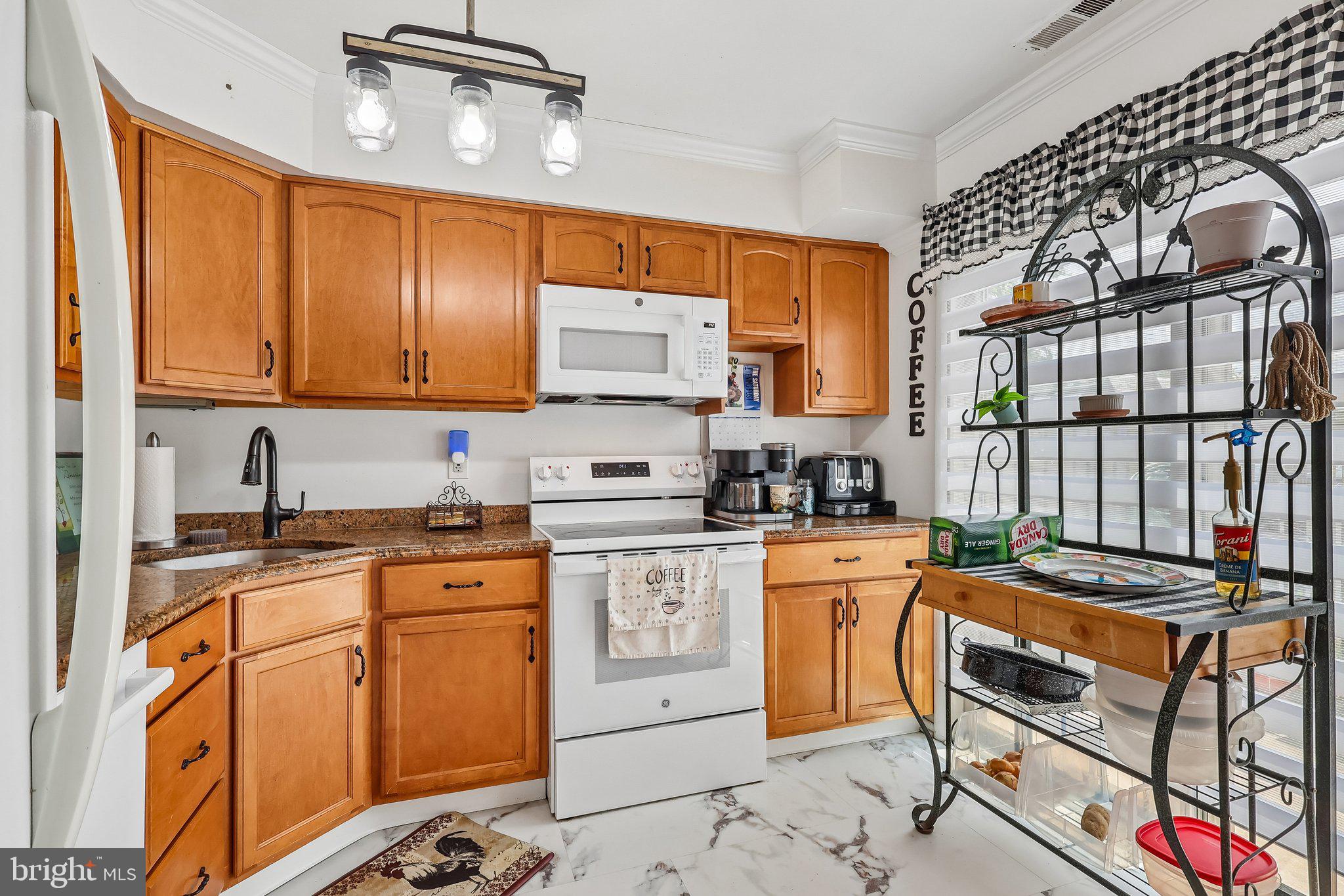 HUNTERS RUN - Residential