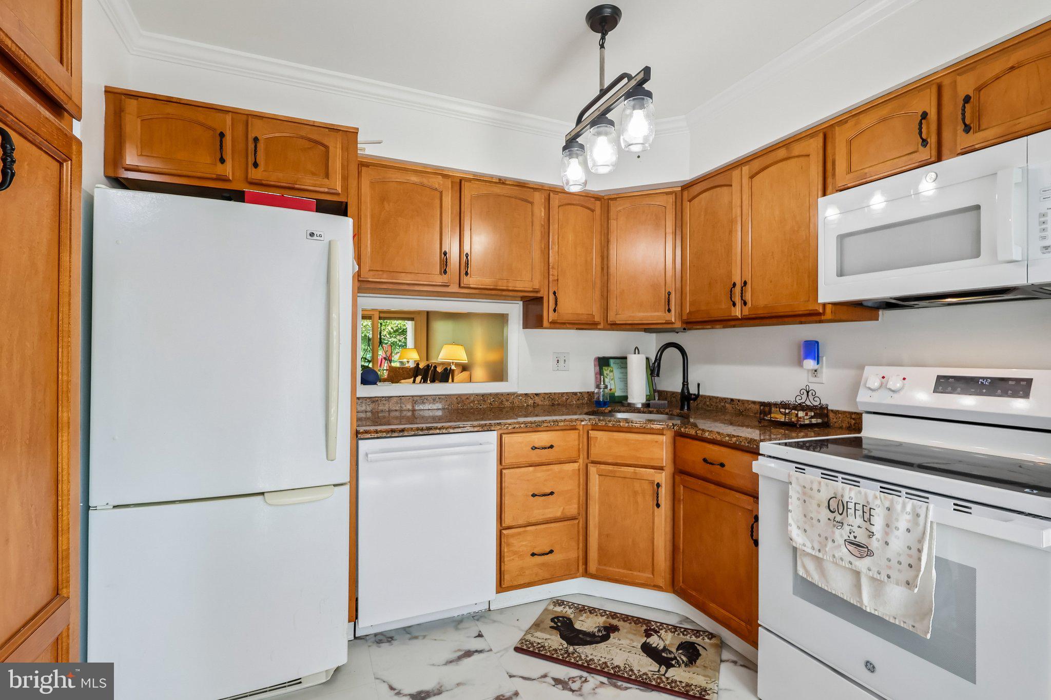 HUNTERS RUN - Residential