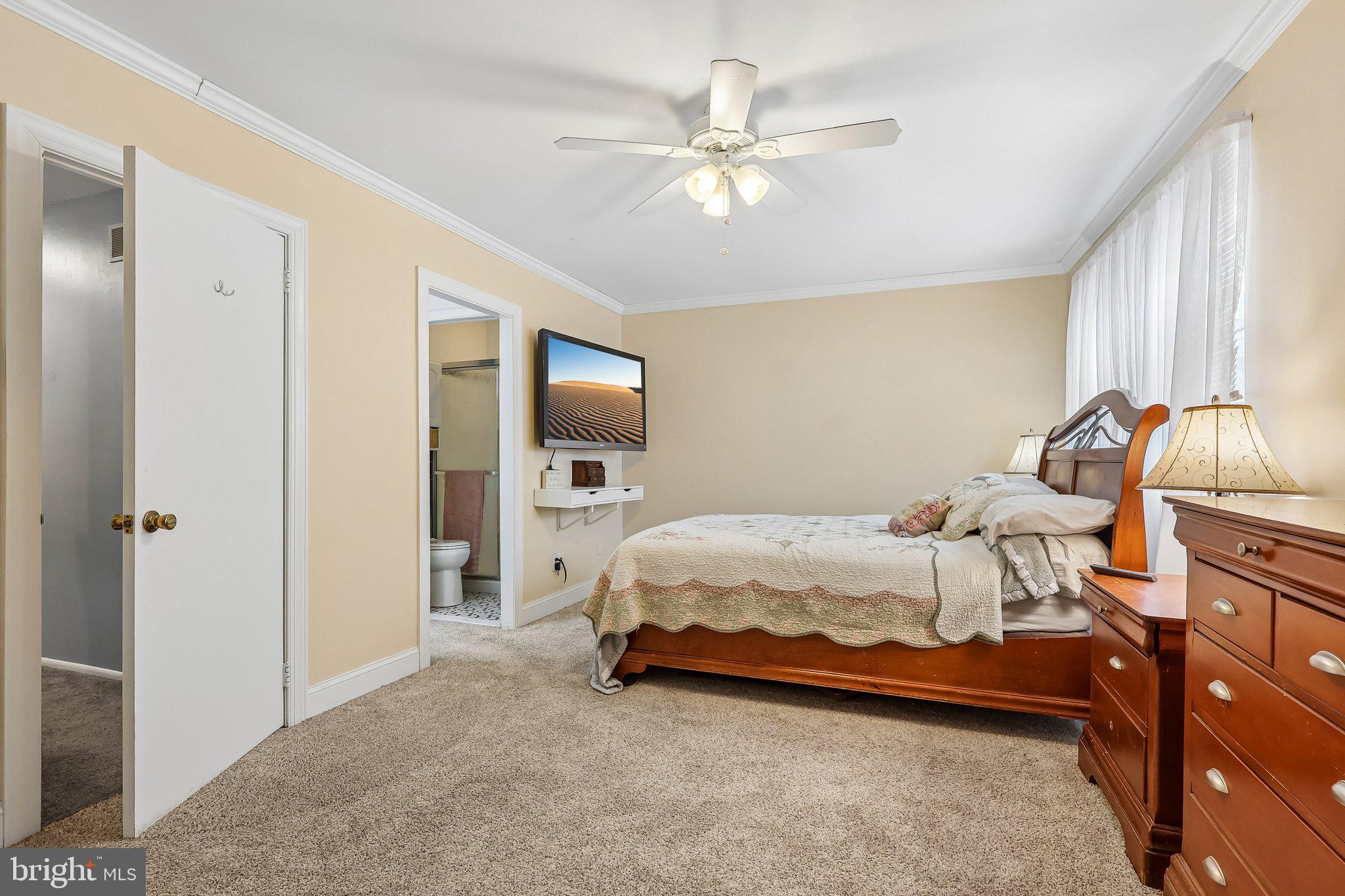 HUNTERS RUN - Residential