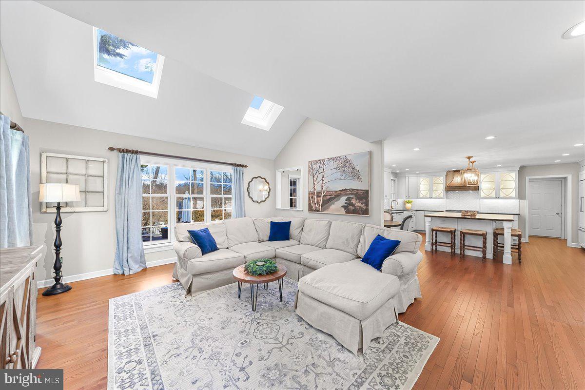 SUNWOOD FARM - Residential