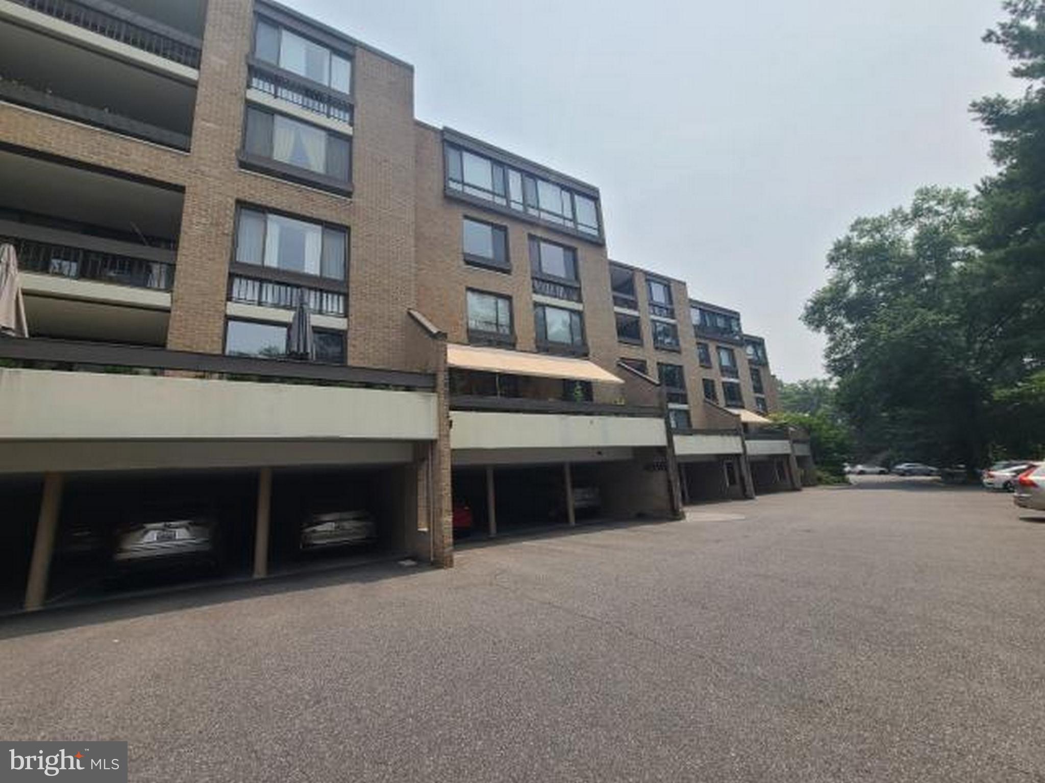 SUMNER VILLAGE - Residential