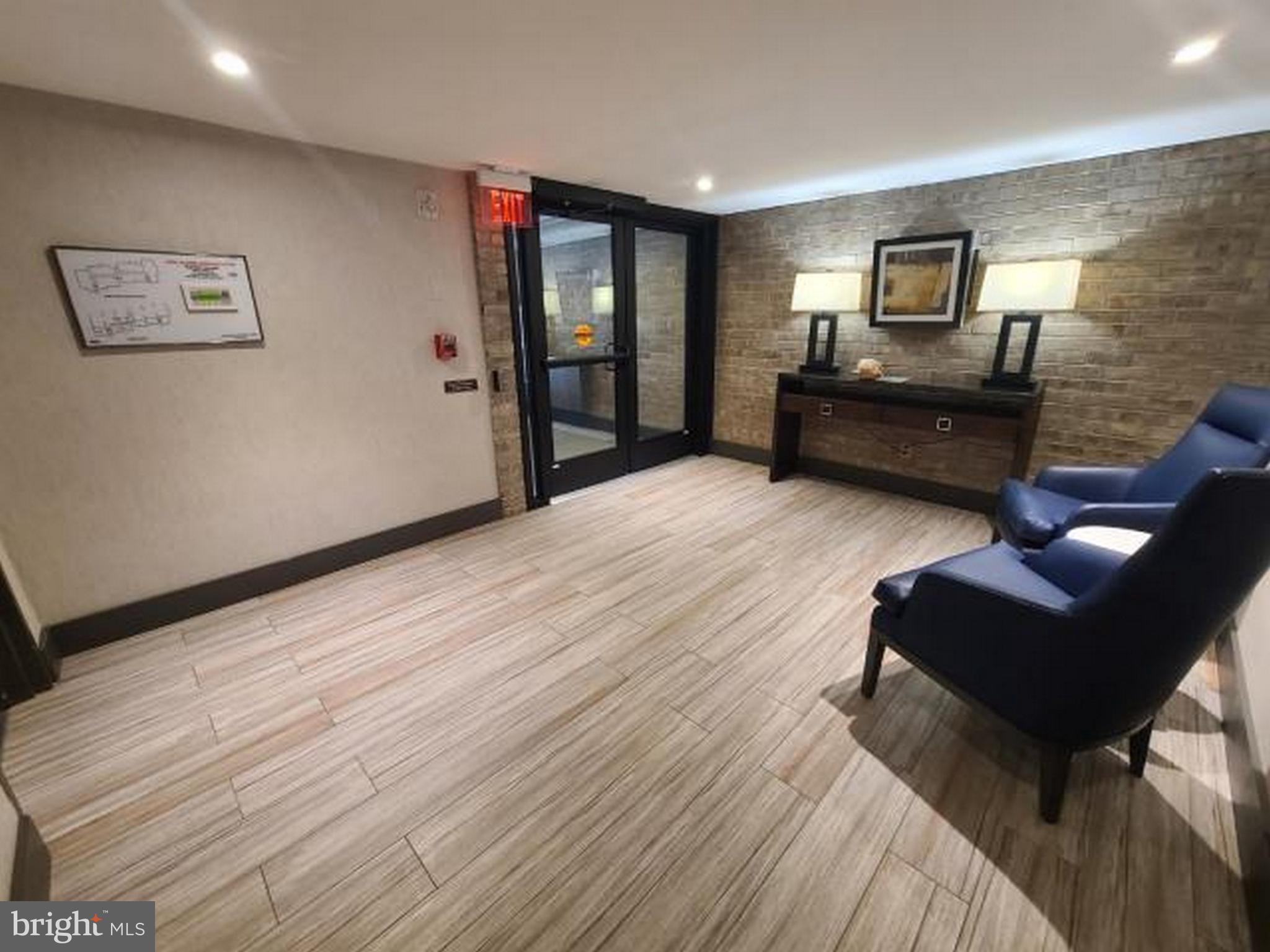 SUMNER VILLAGE - Residential