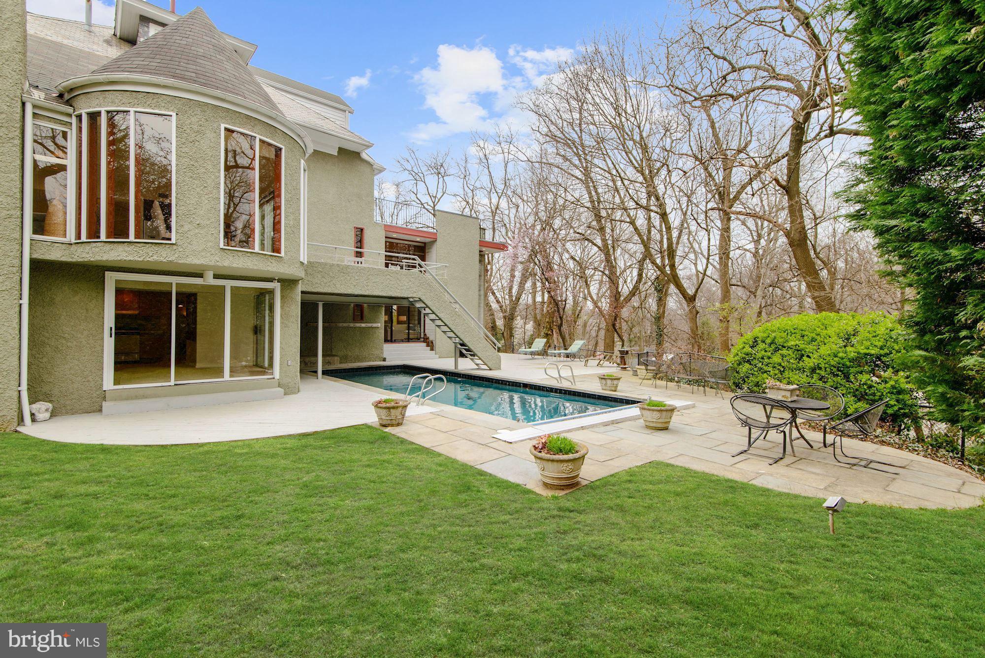 CLEVELAND PARK - Residential
