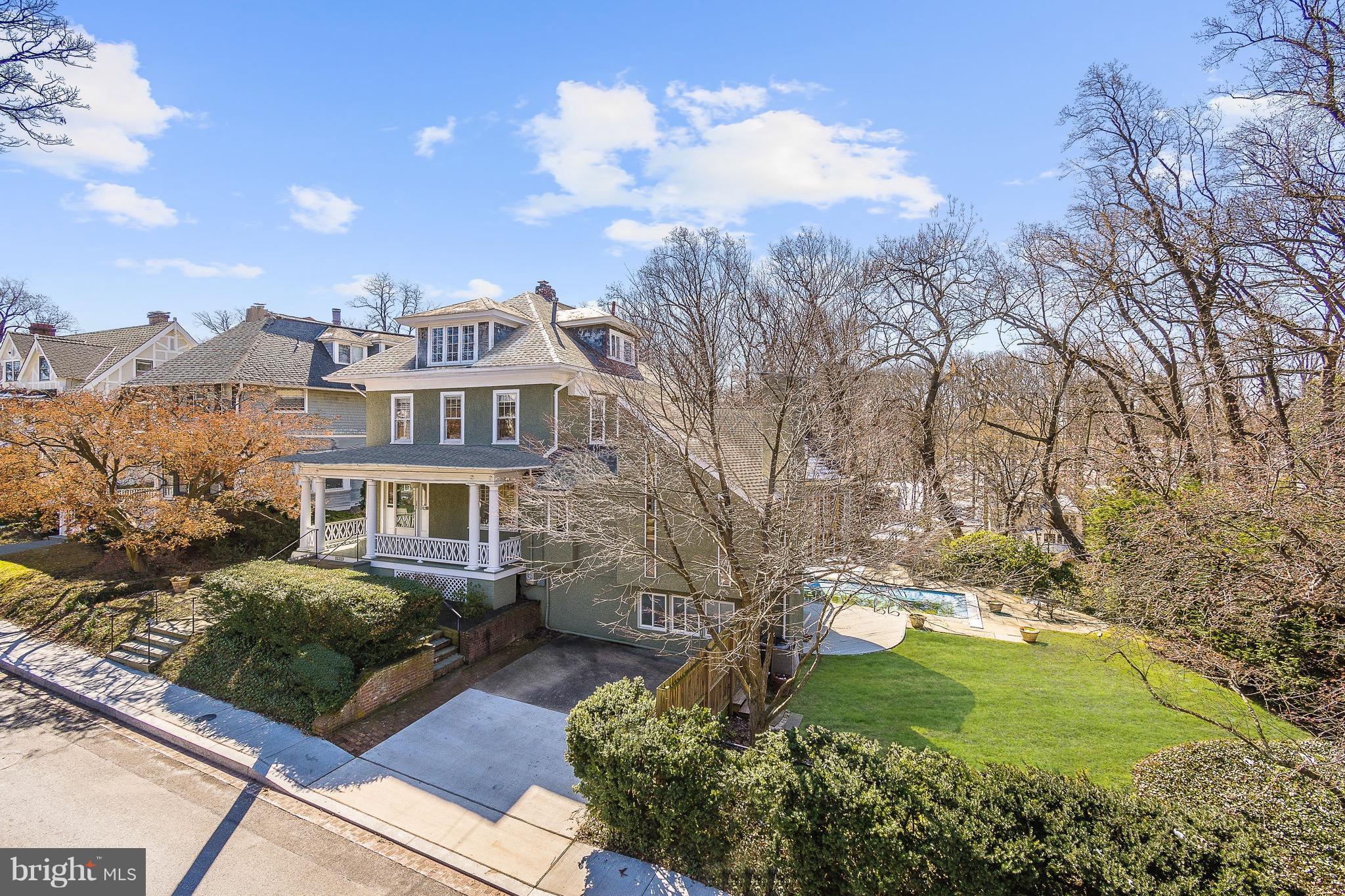 CLEVELAND PARK - Residential