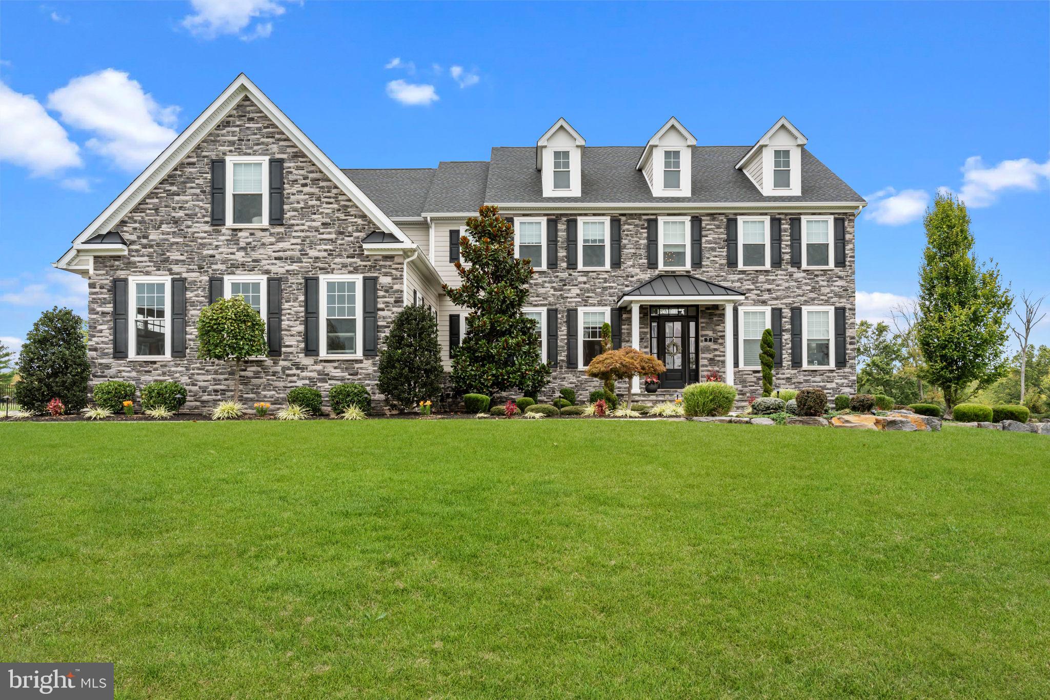 JERICHO ESTATES - Residential