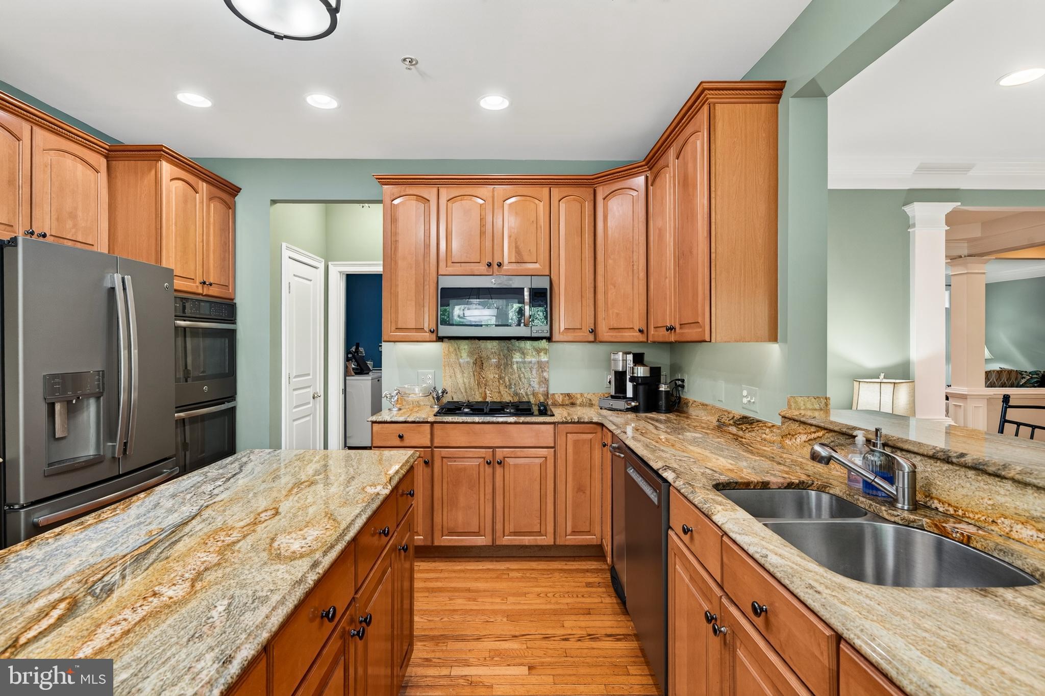 SPRINGTON POINTE WOODS - Residential