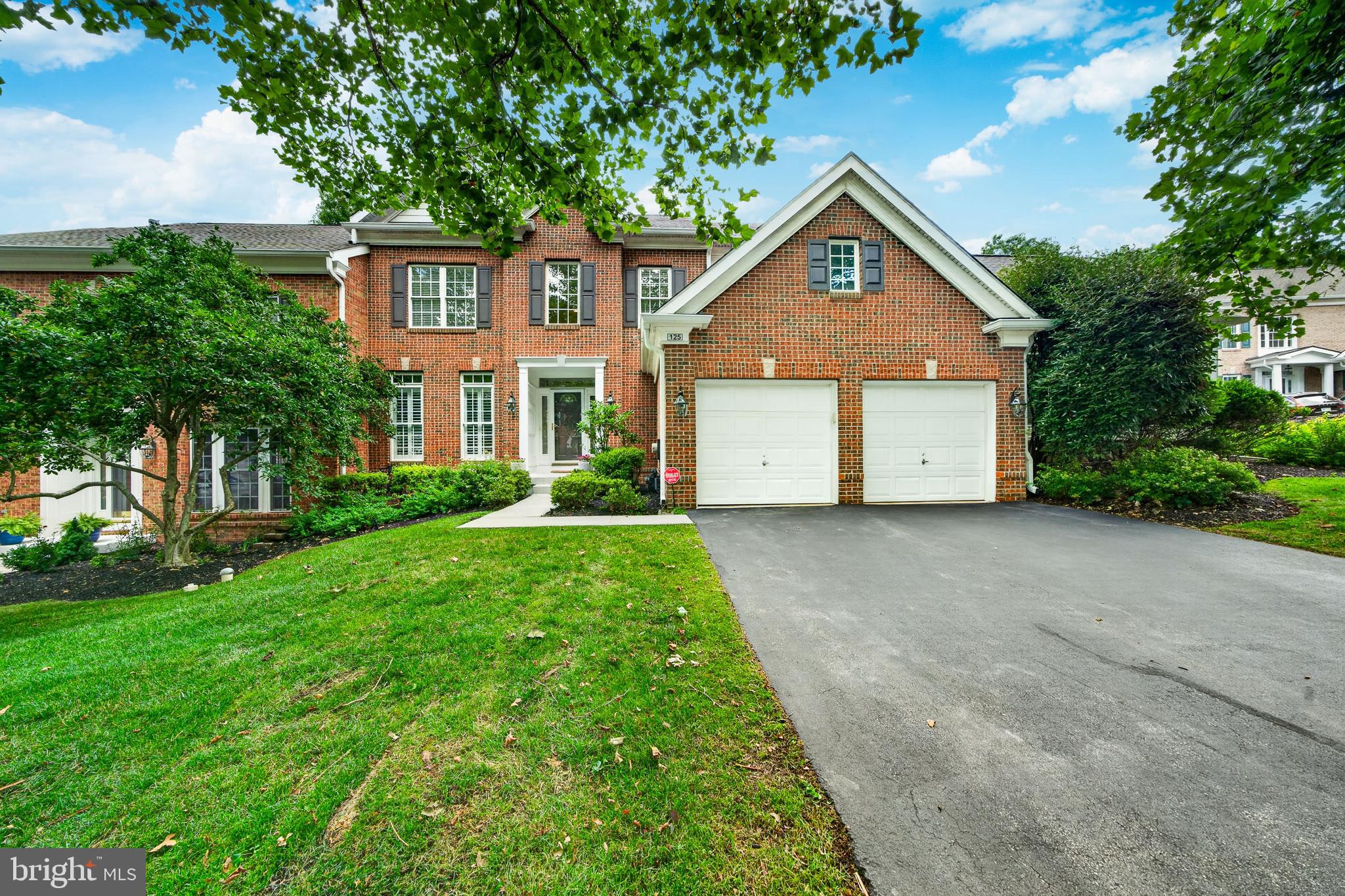 SPRINGTON POINTE WOODS - Residential