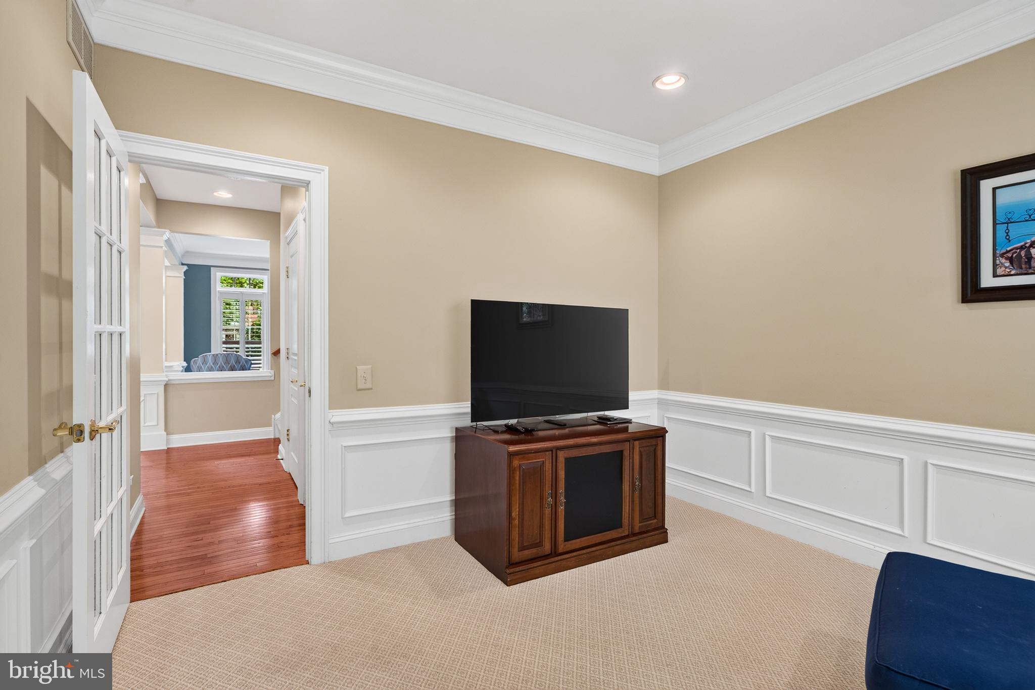 SPRINGTON POINTE WOODS - Residential