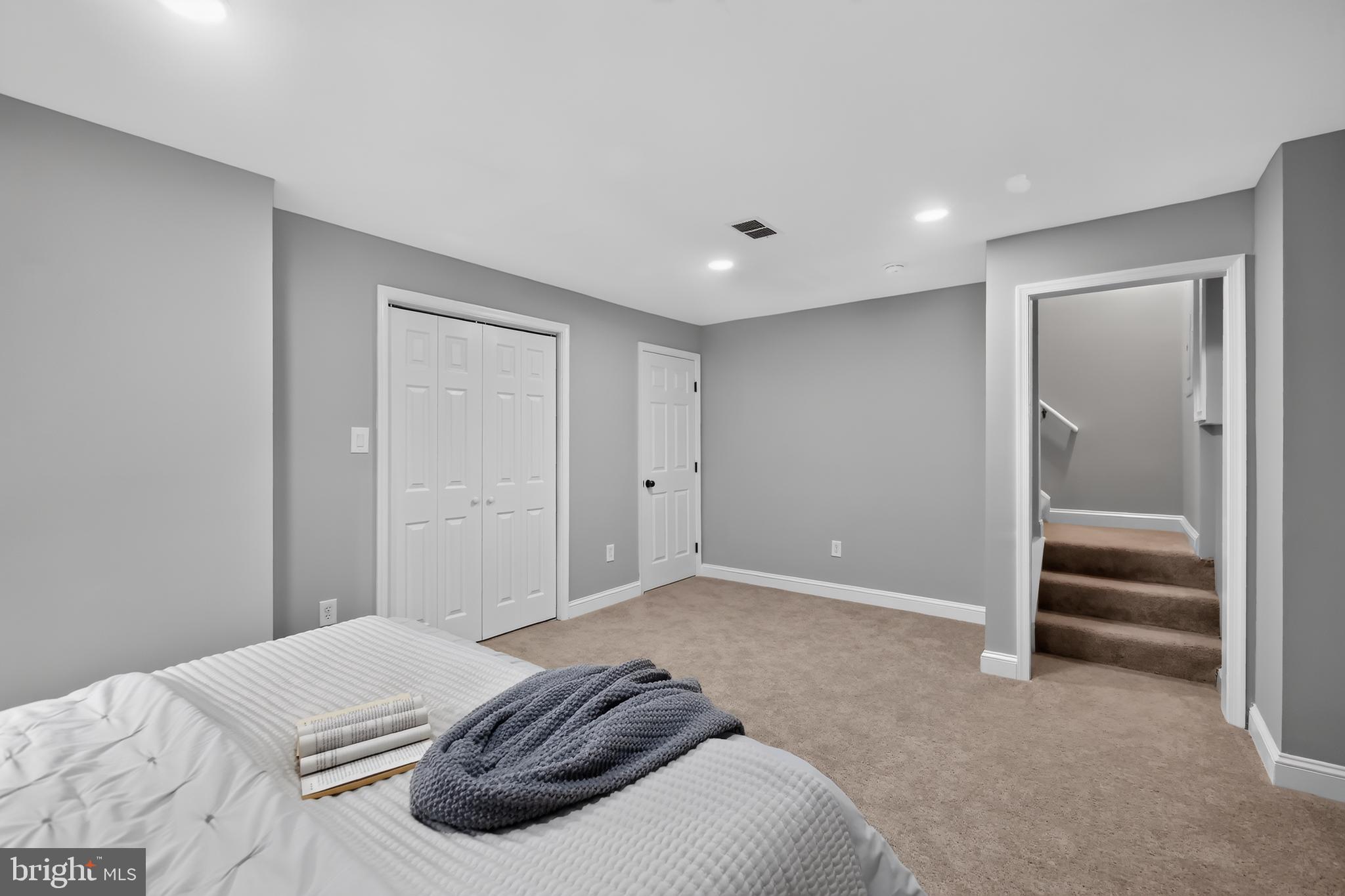 KENLY SQUARE - Residential