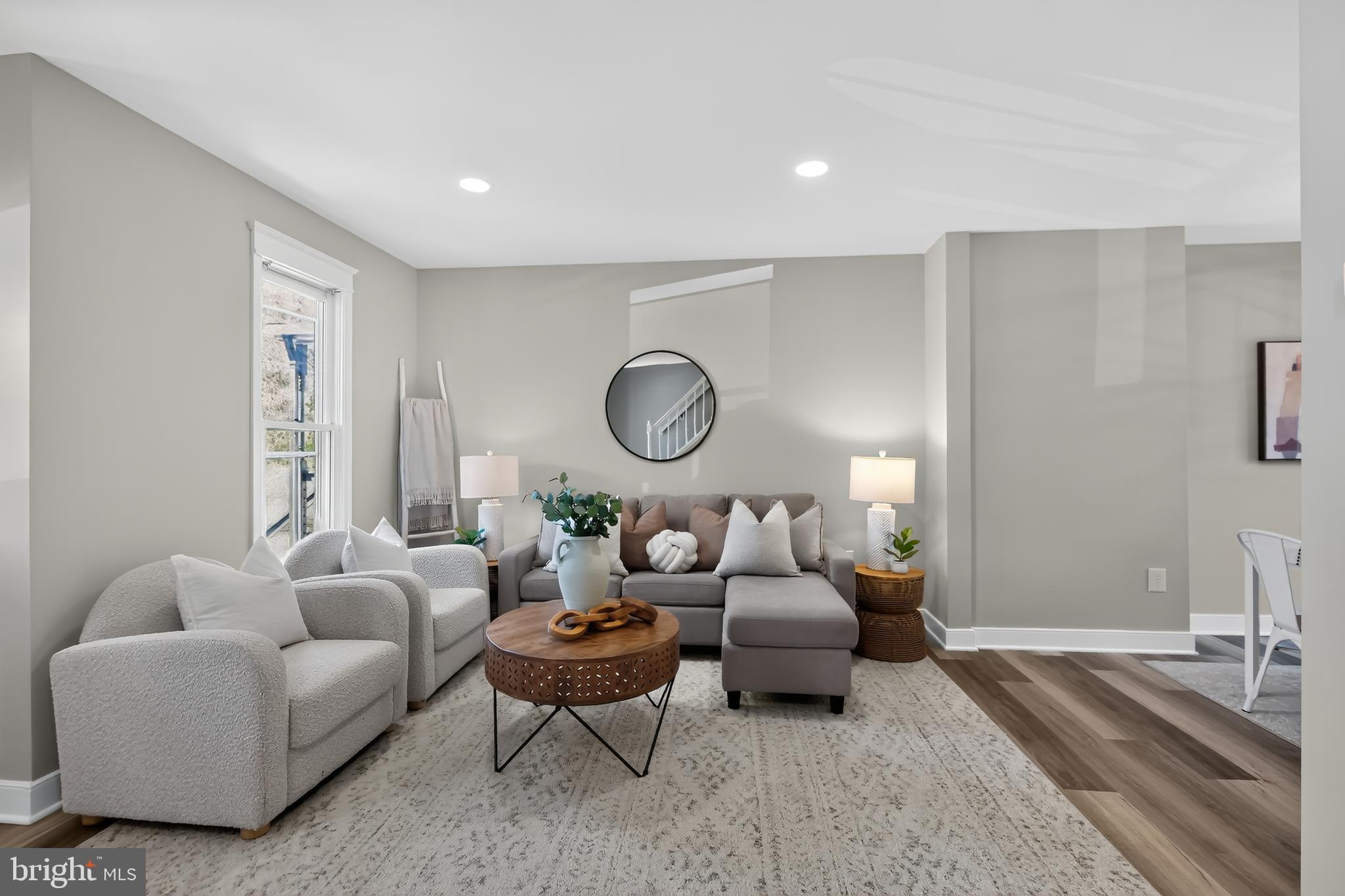 KENLY SQUARE - Residential