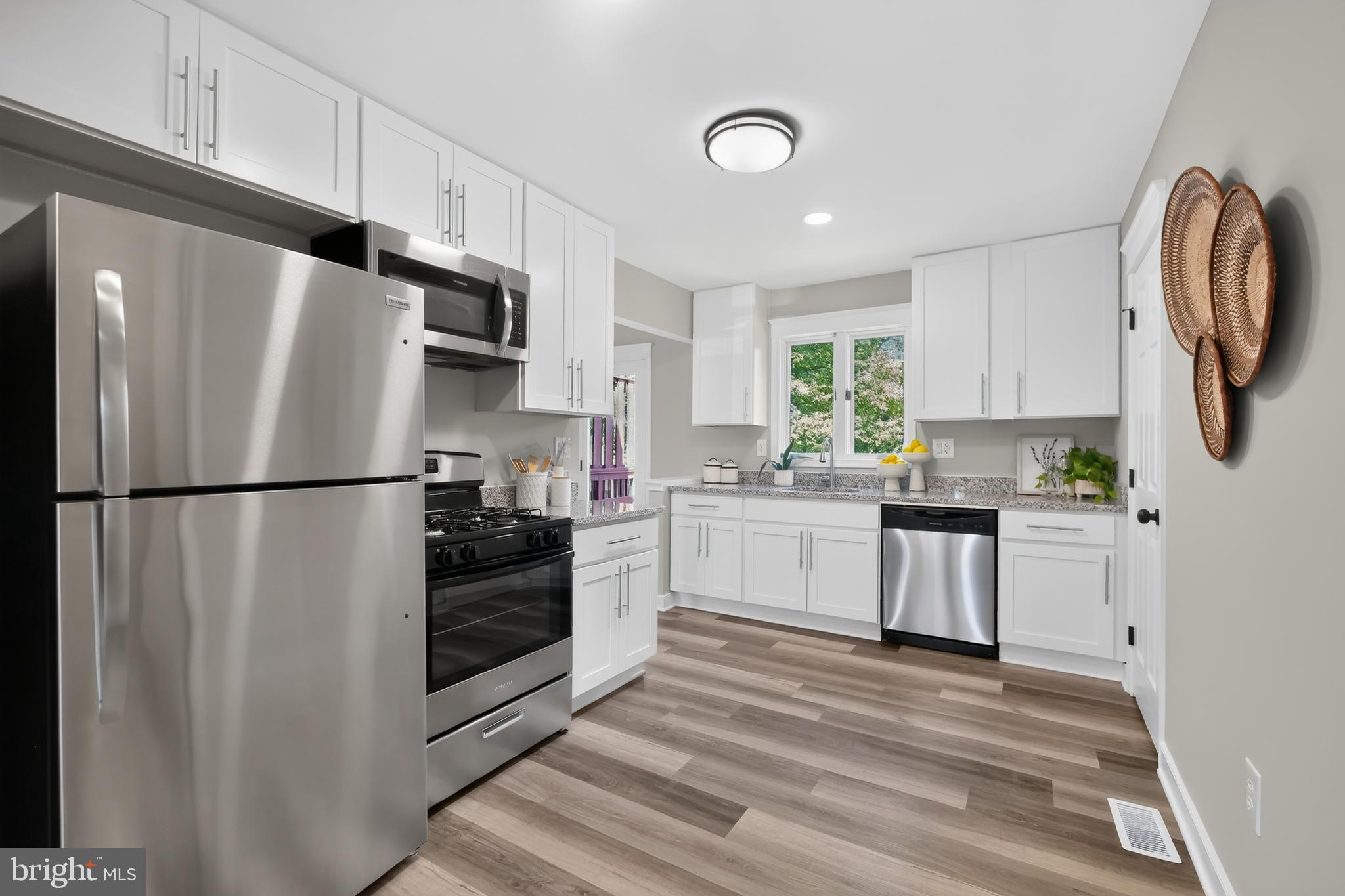 KENLY SQUARE - Residential