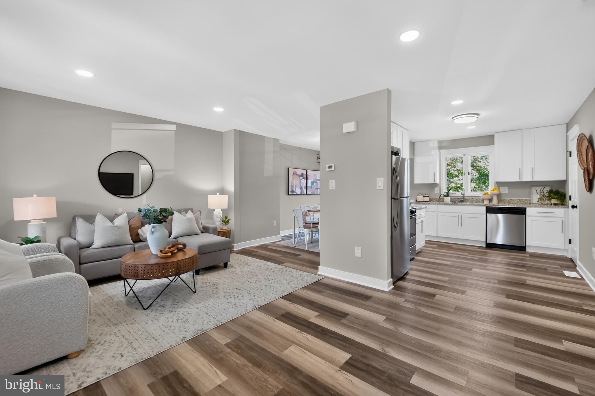 KENLY SQUARE - Residential