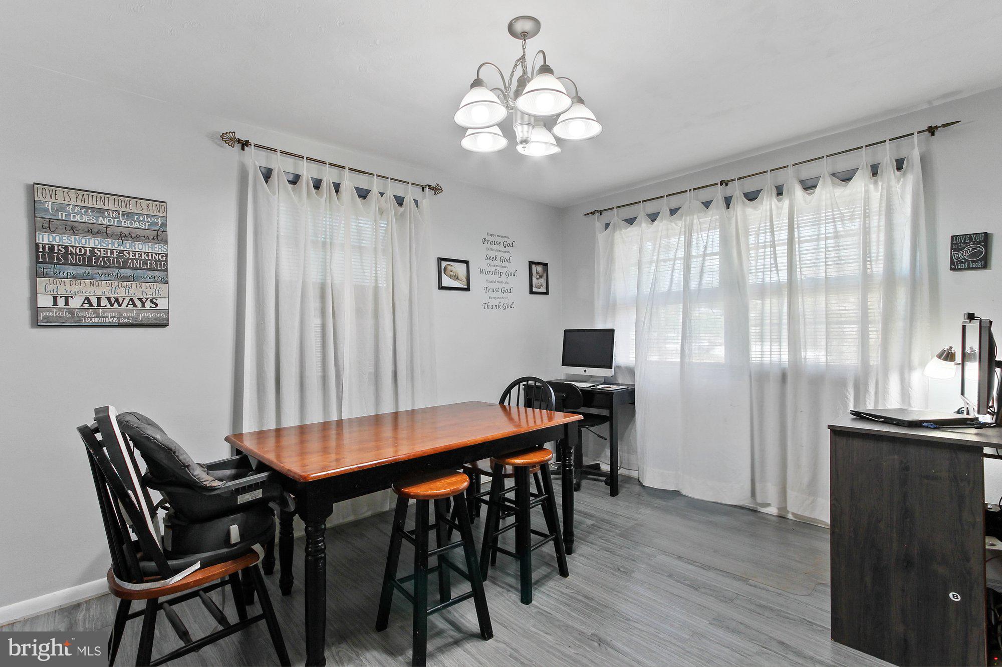 NORTH YORK BORO - Residential