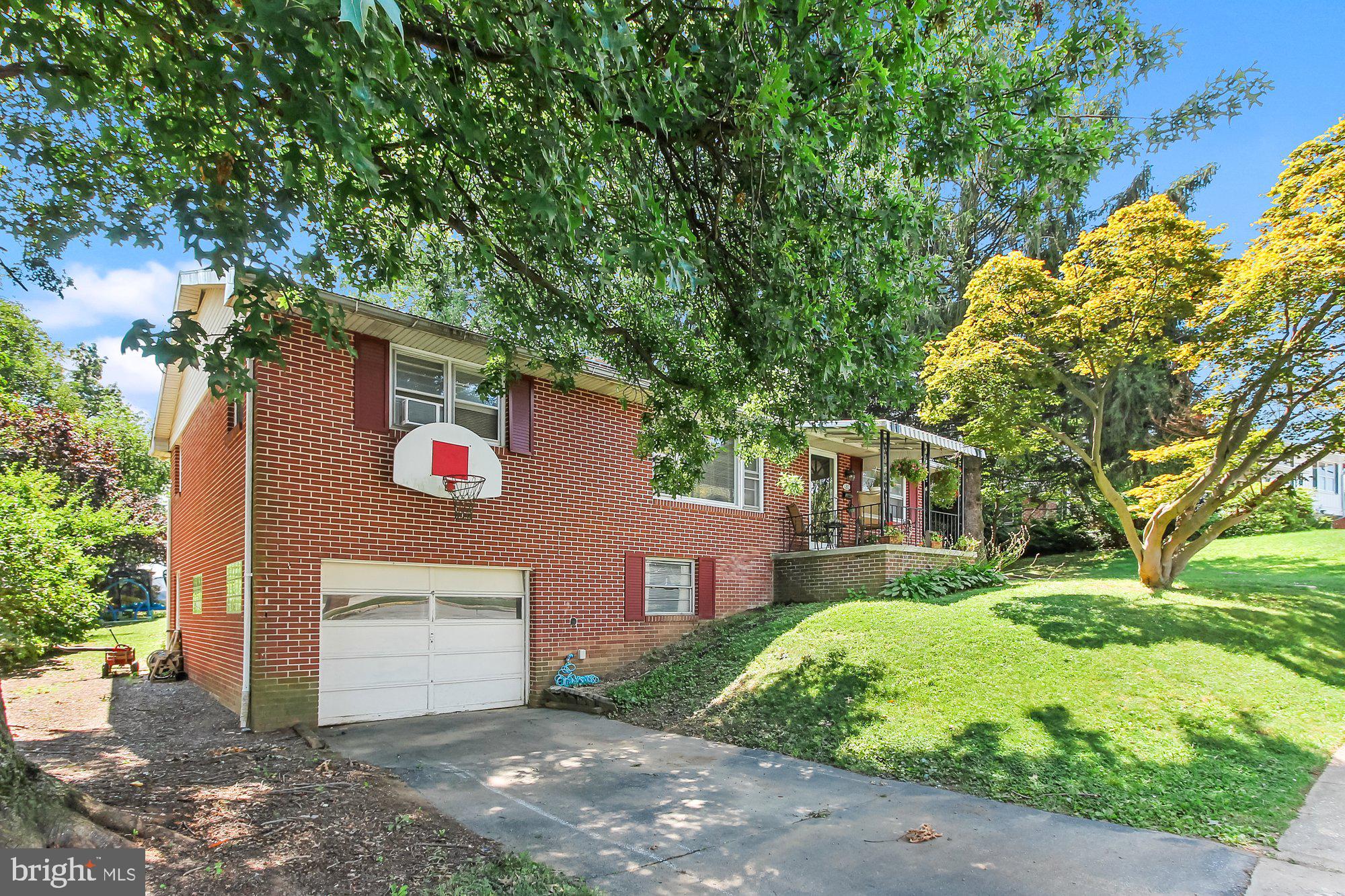 NORTH YORK BORO - Residential