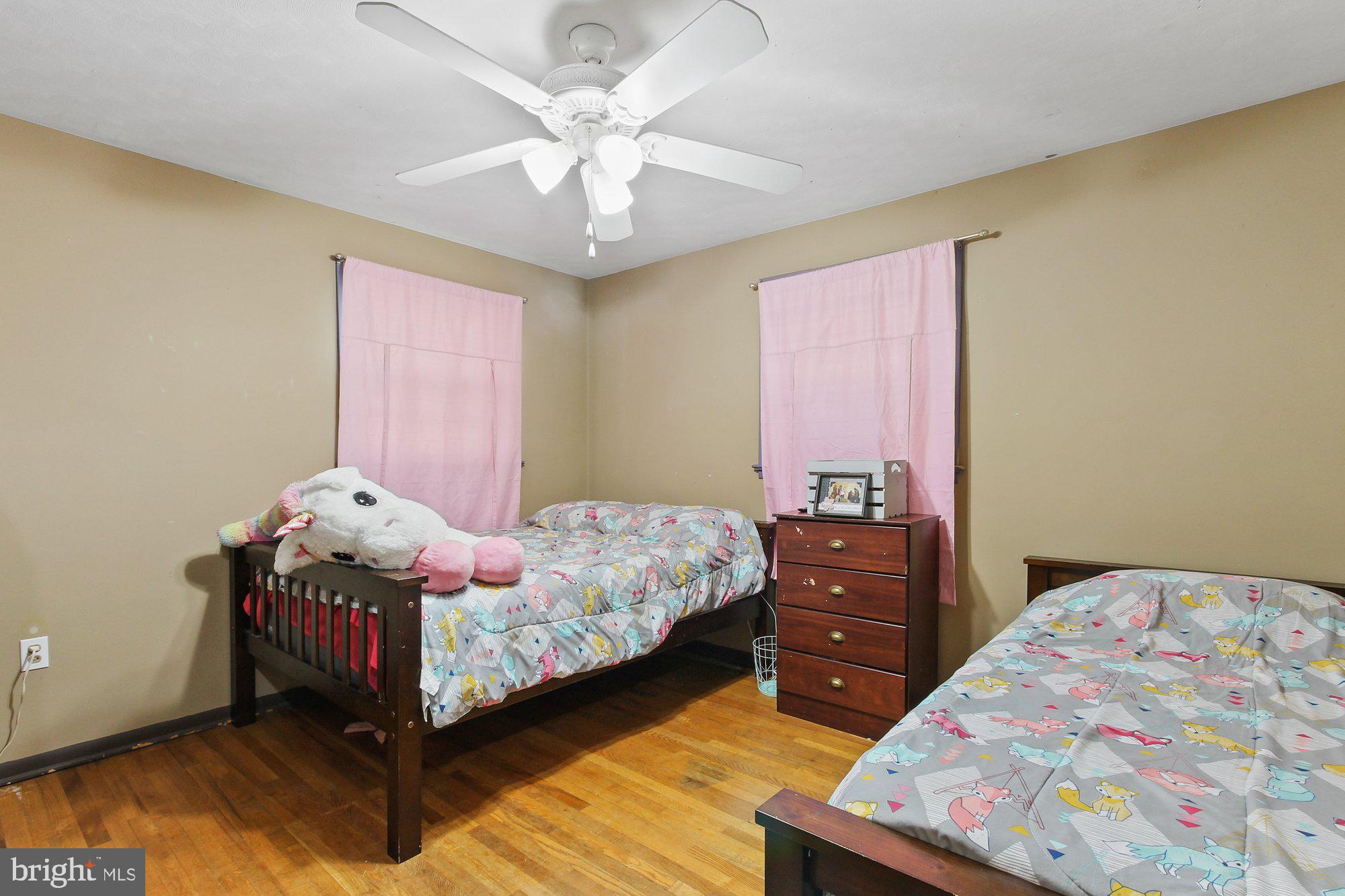 NORTH YORK BORO - Residential