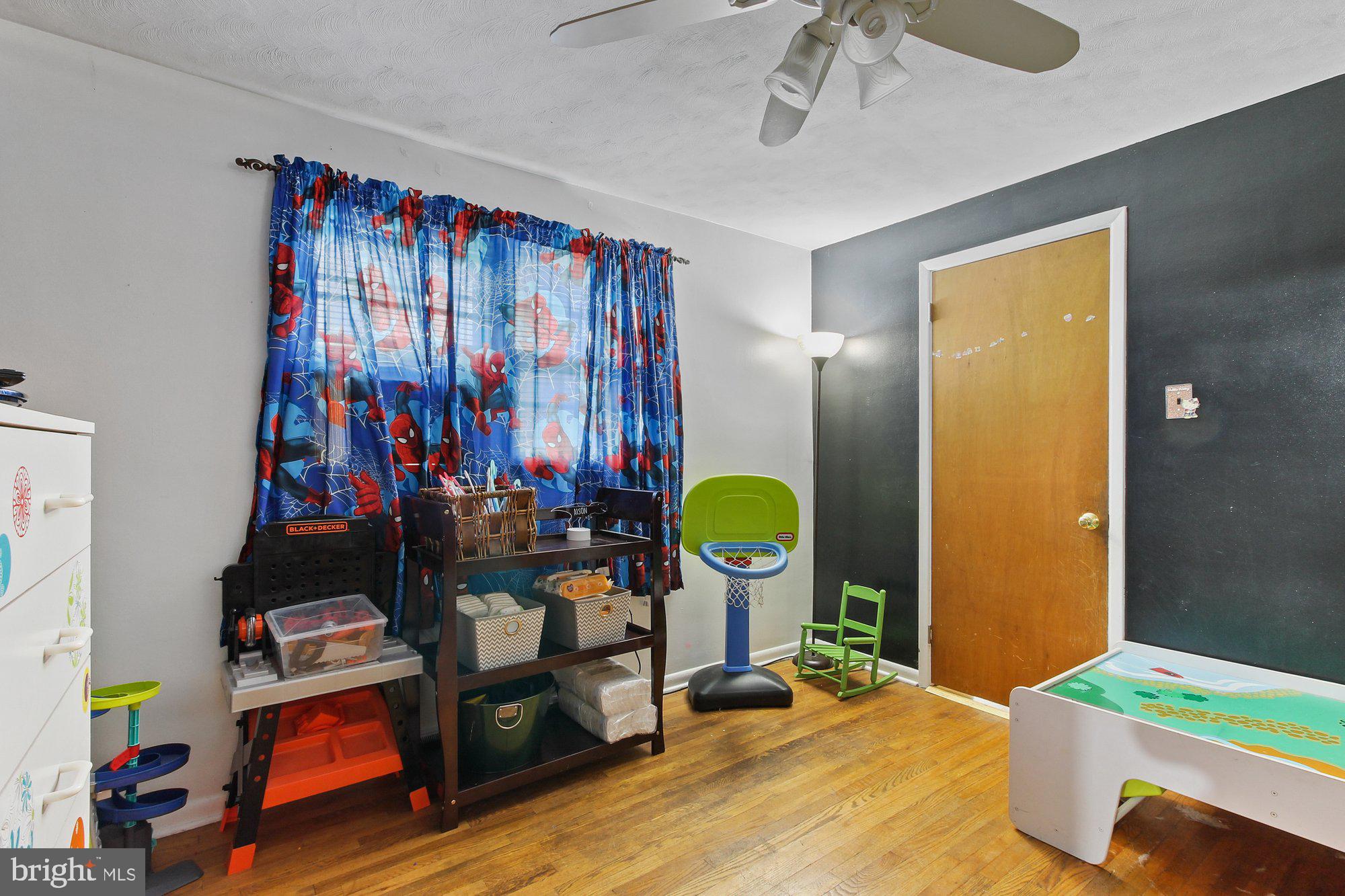 NORTH YORK BORO - Residential
