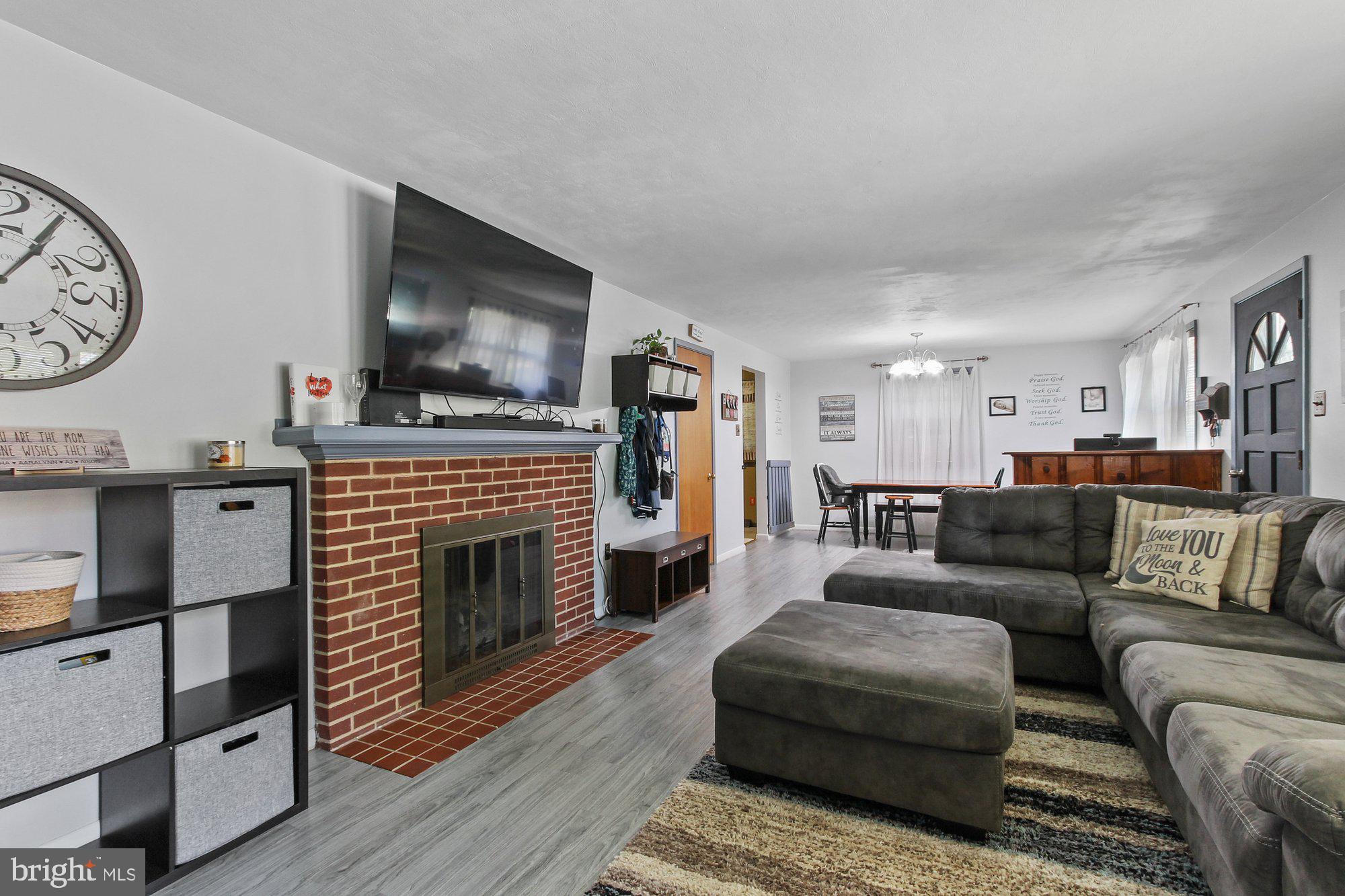 NORTH YORK BORO - Residential