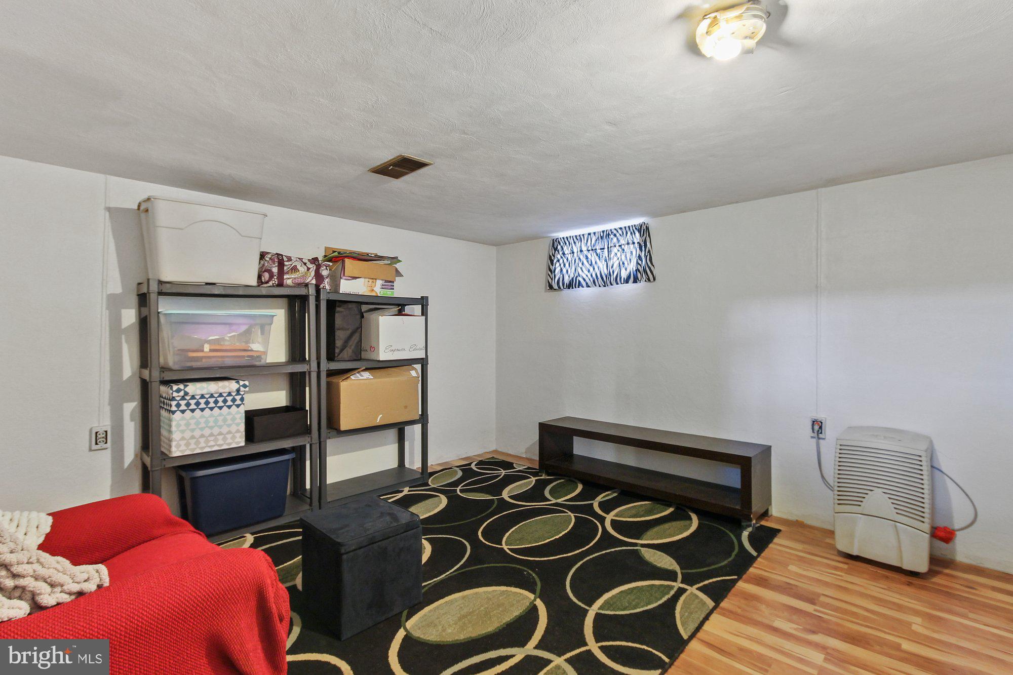 NORTH YORK BORO - Residential