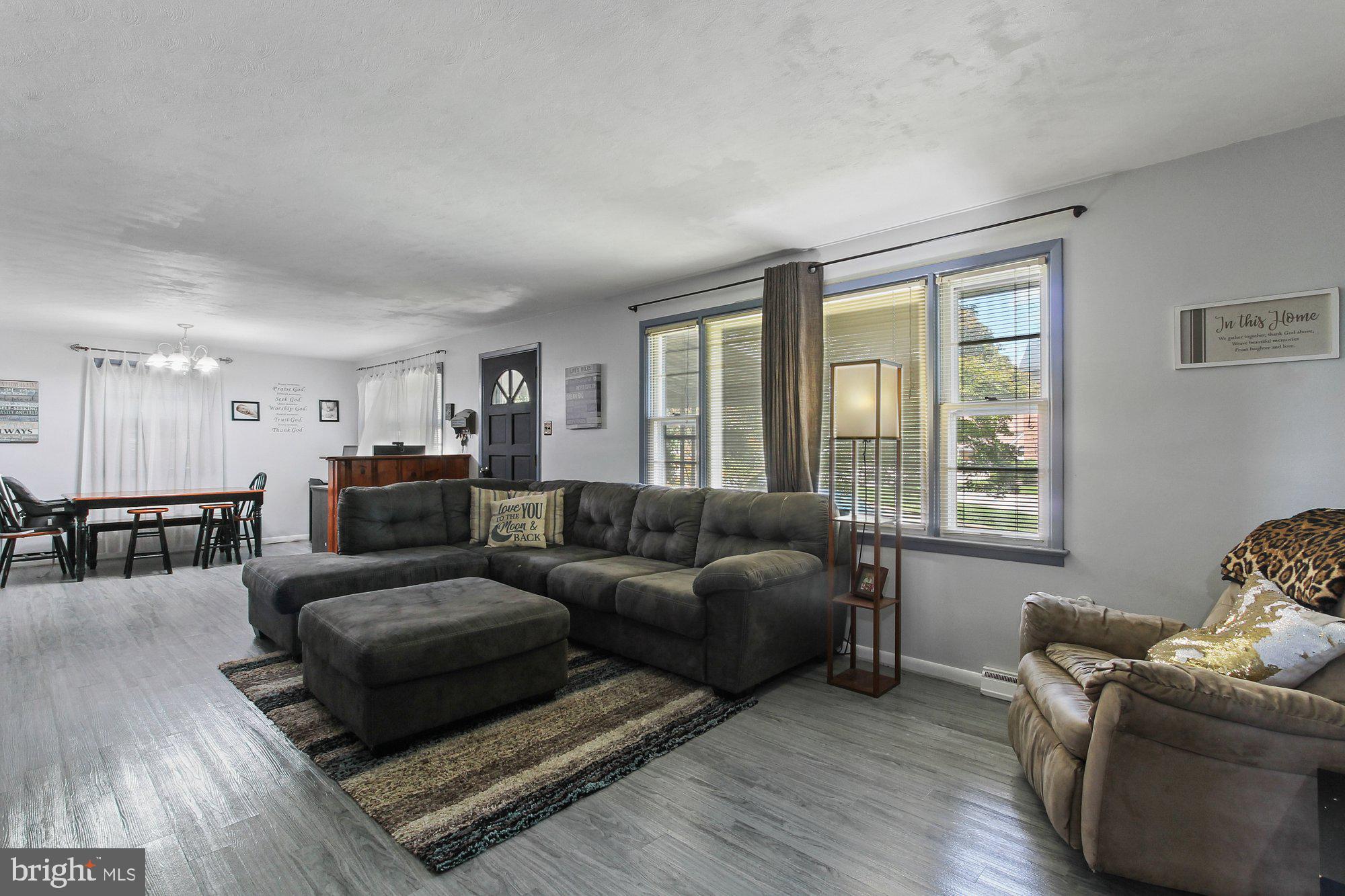 NORTH YORK BORO - Residential