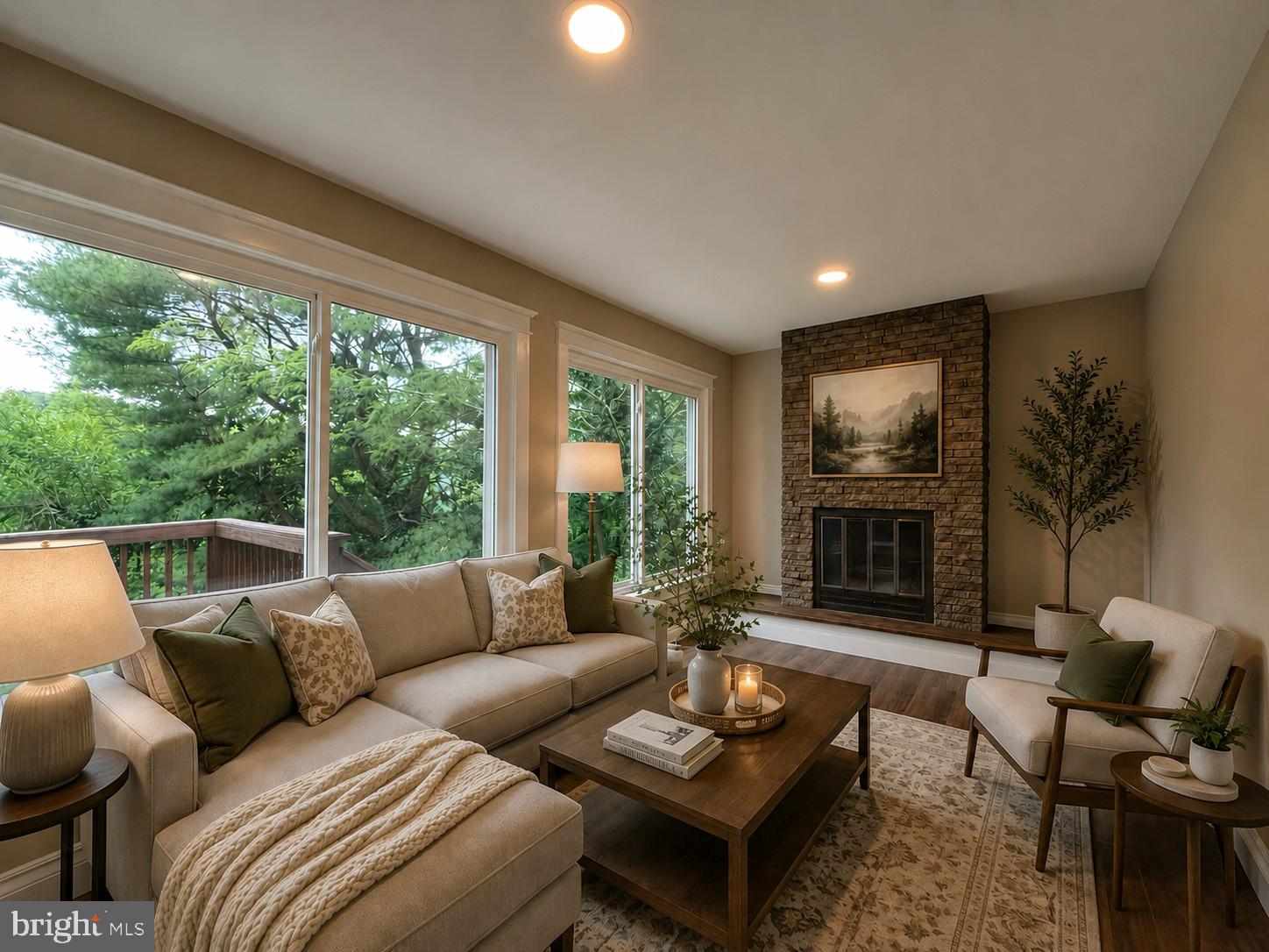 WEST SIDE - Residential