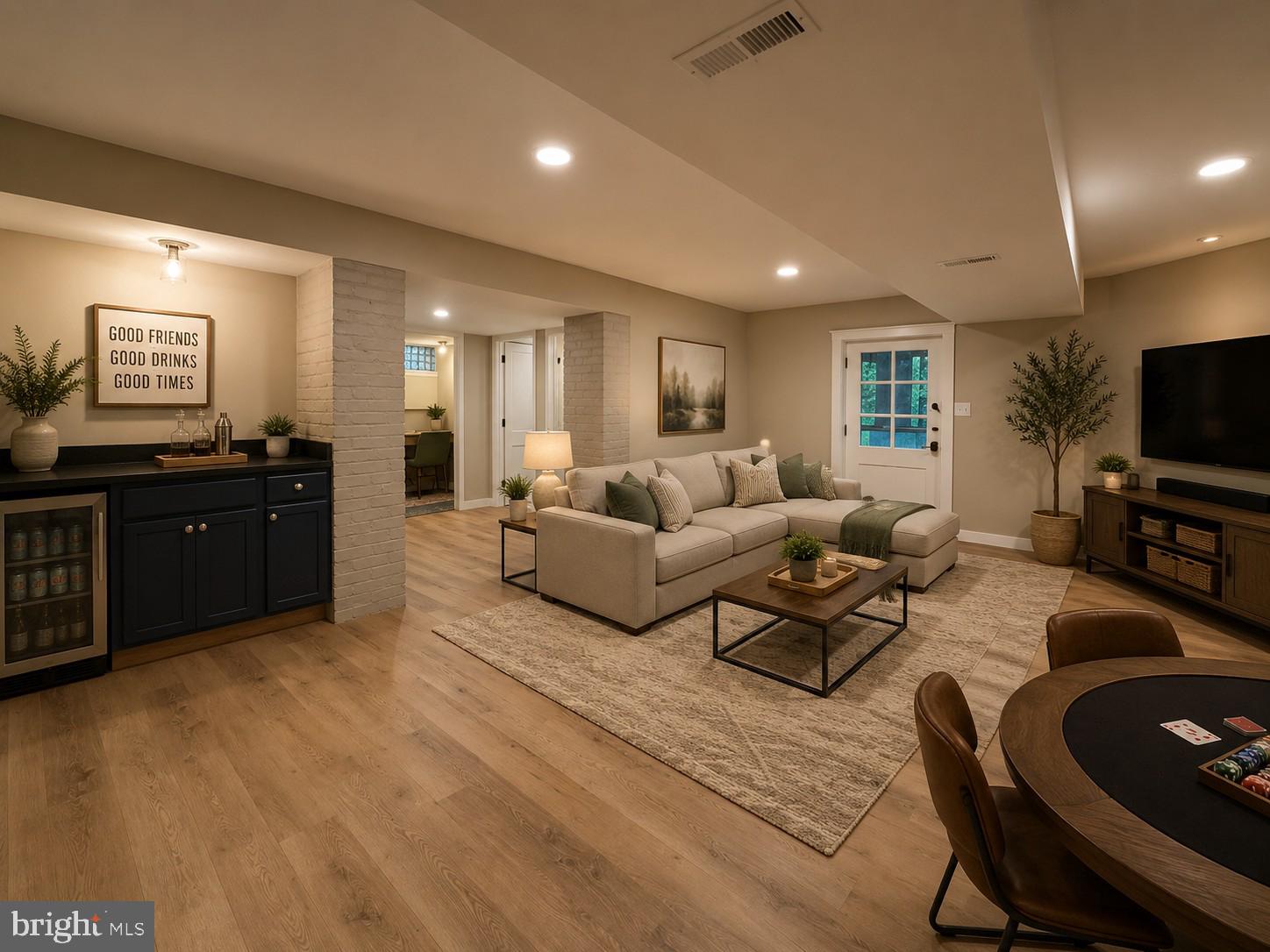 WEST SIDE - Residential