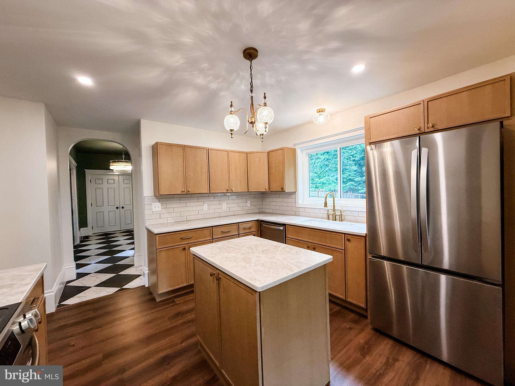 WEST SIDE - Residential