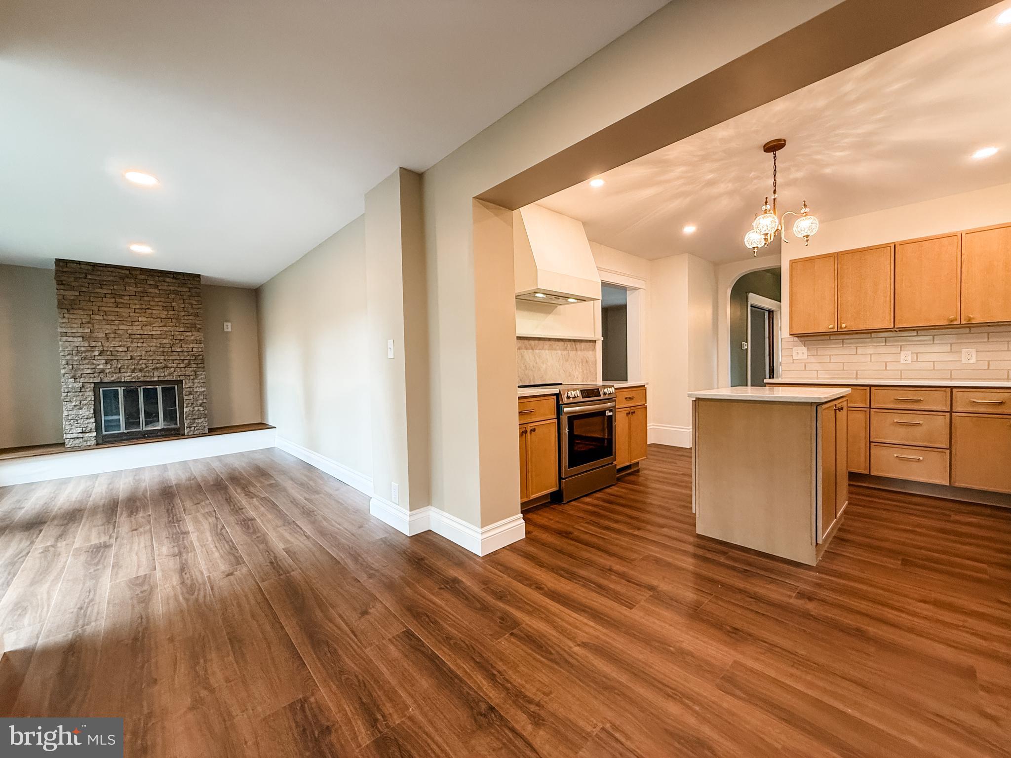 WEST SIDE - Residential