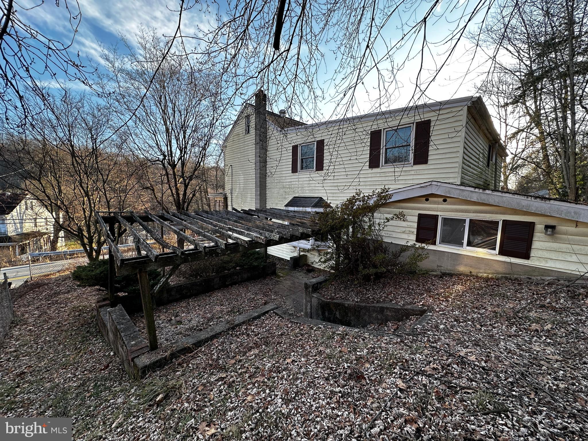 CUMBOLA - Residential
