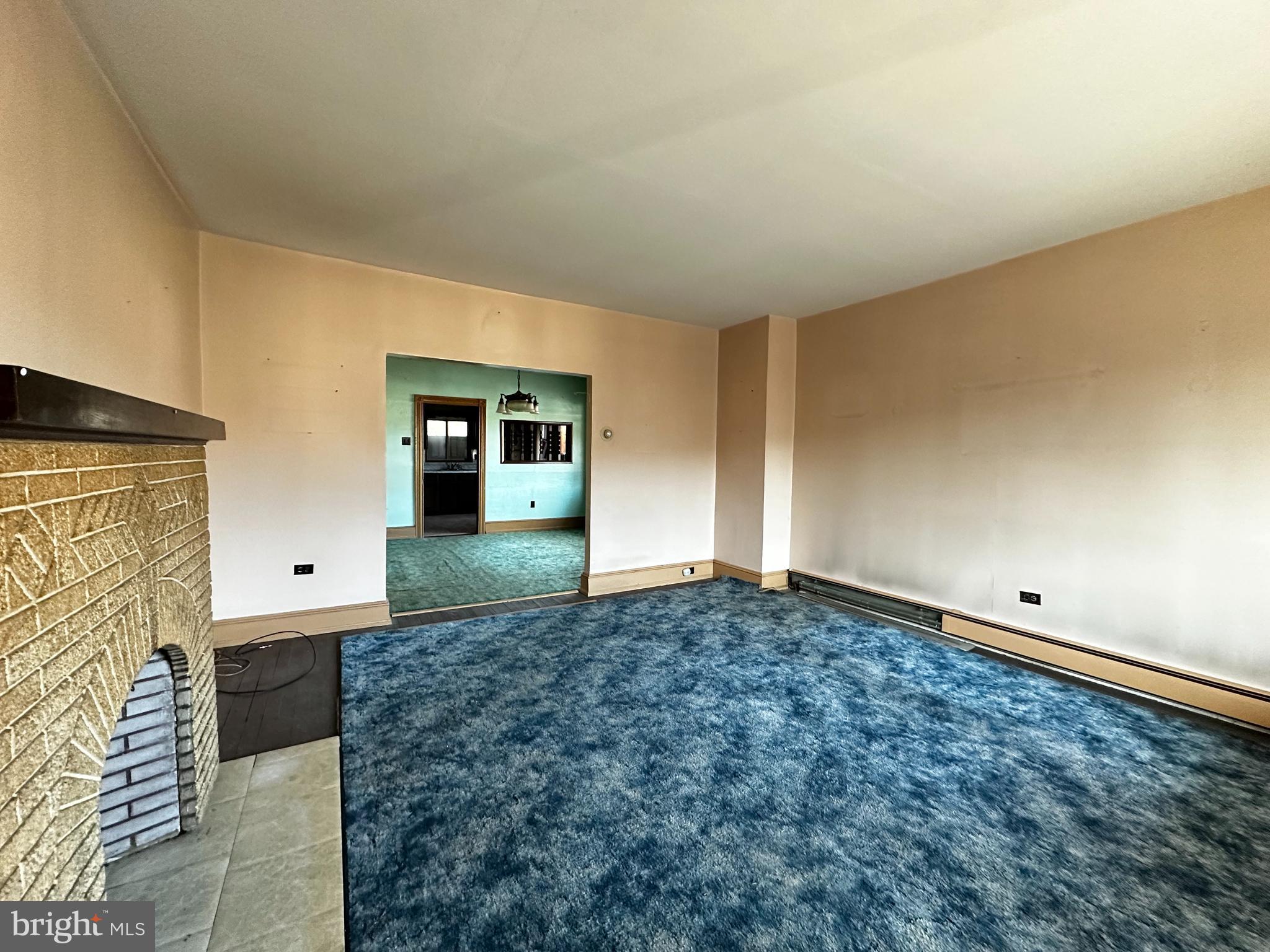 CUMBOLA - Residential