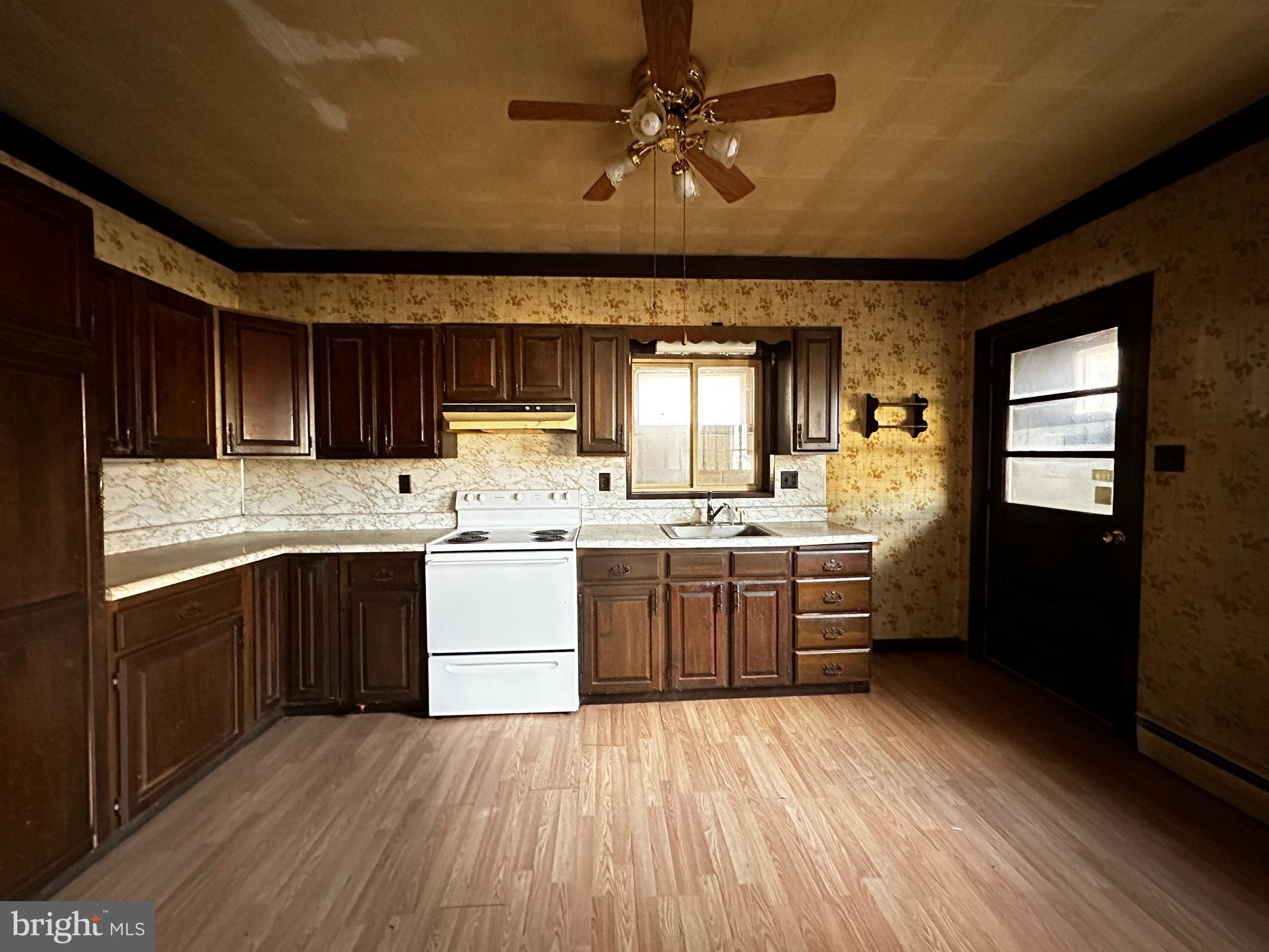 CUMBOLA - Residential