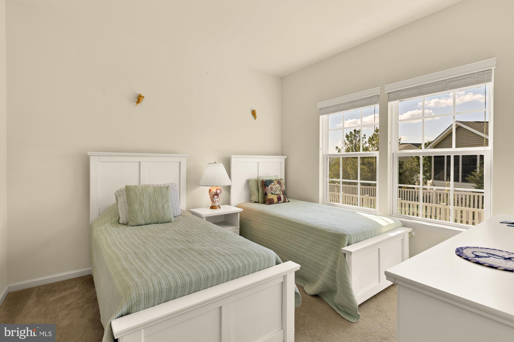 VINCENT OVERLOOK - Residential