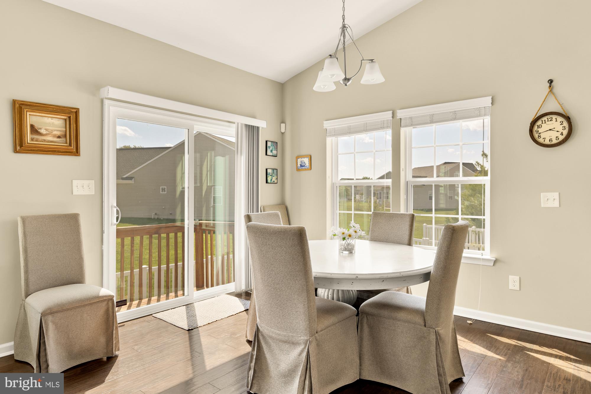 VINCENT OVERLOOK - Residential