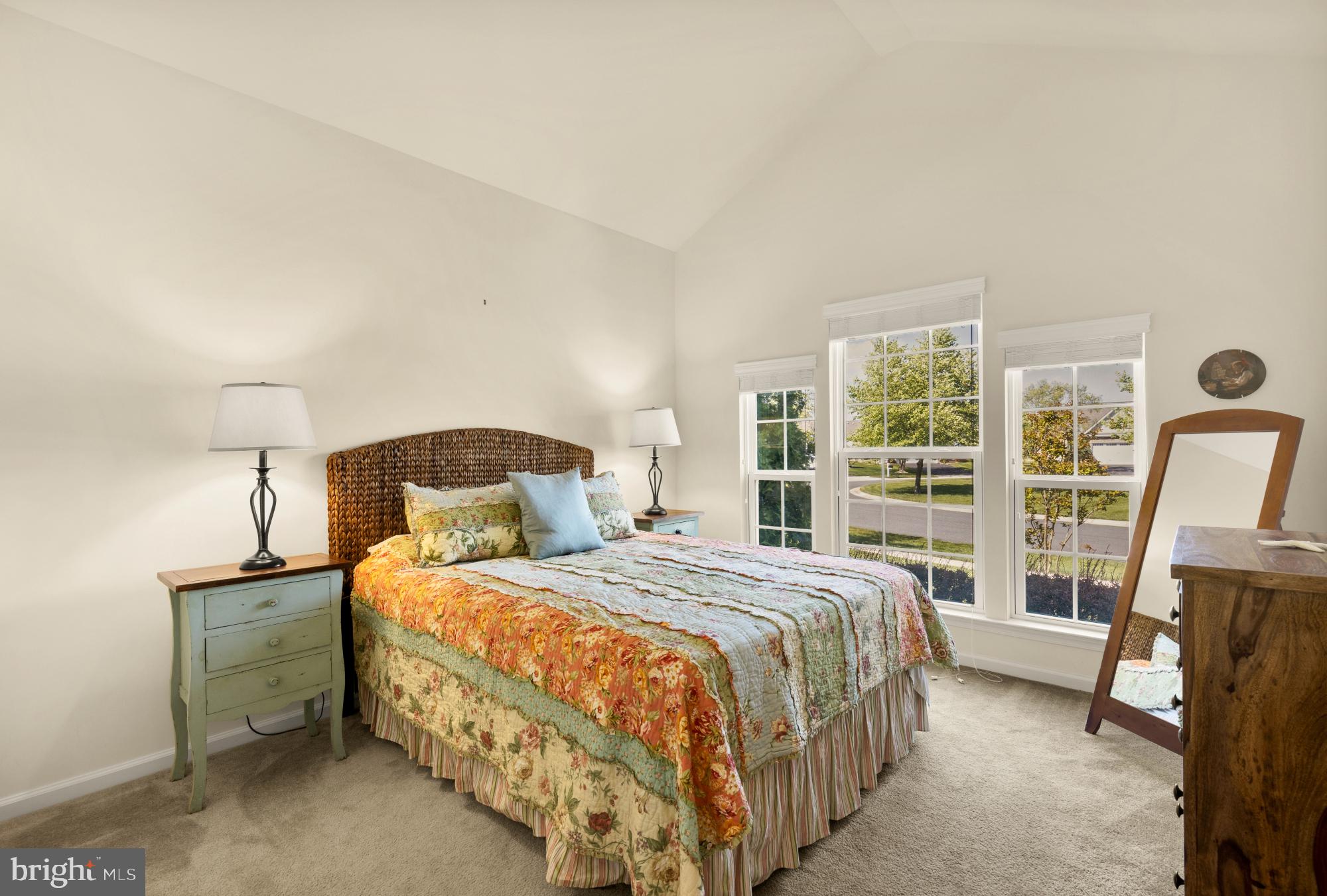 VINCENT OVERLOOK - Residential