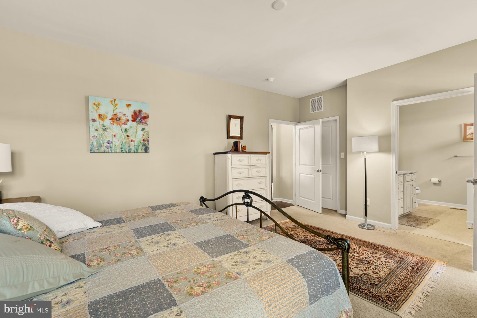 VINCENT OVERLOOK - Residential