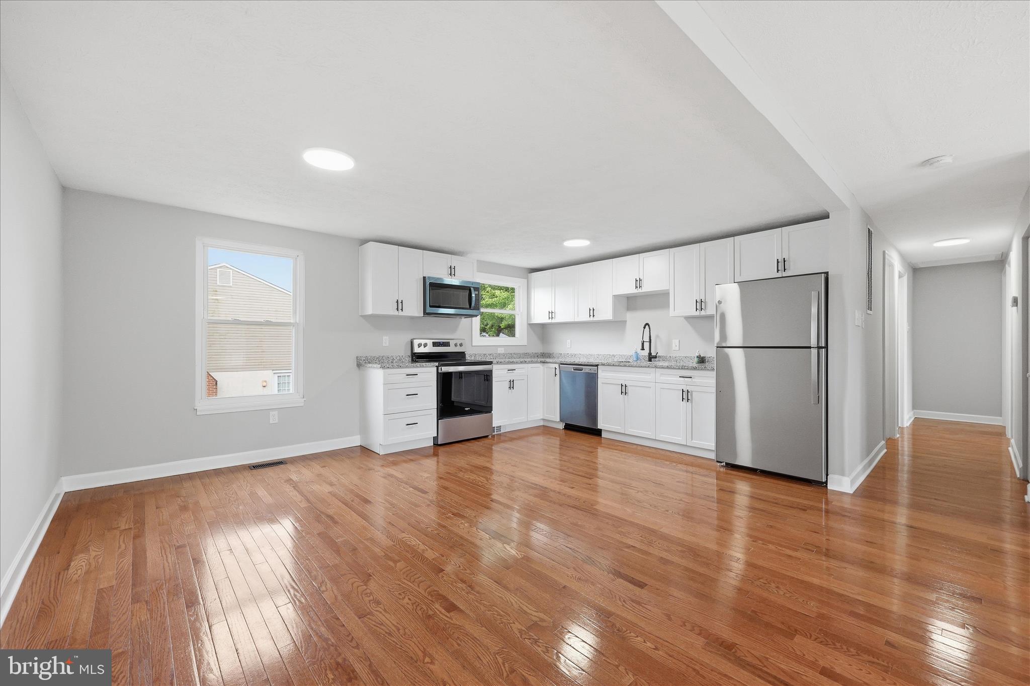 BRUNSWICK - Residential