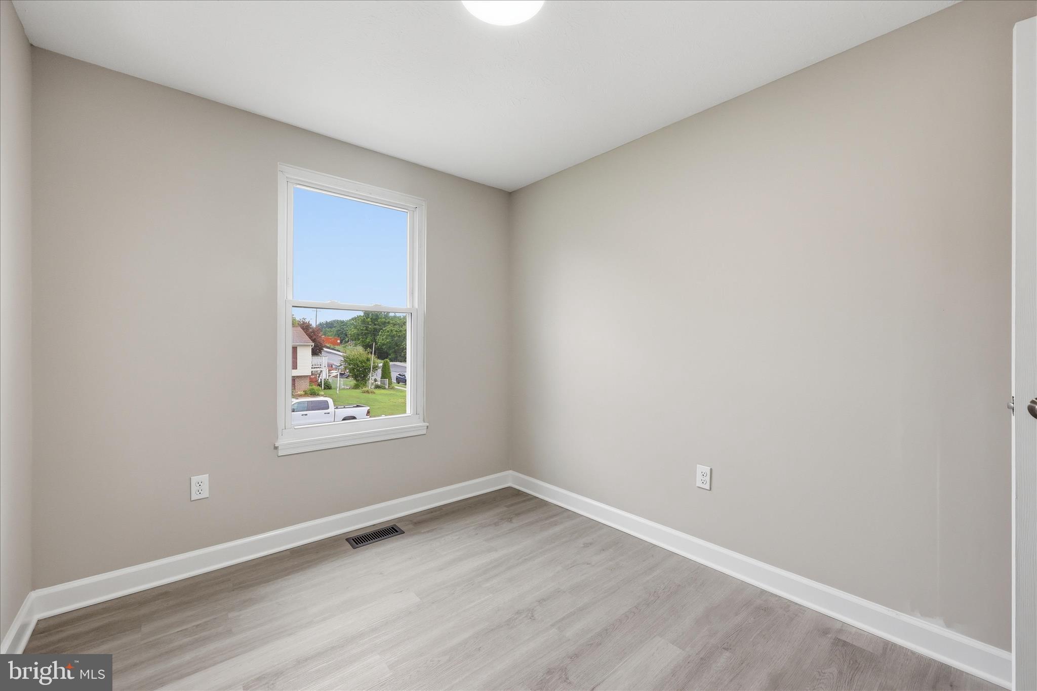 BRUNSWICK - Residential