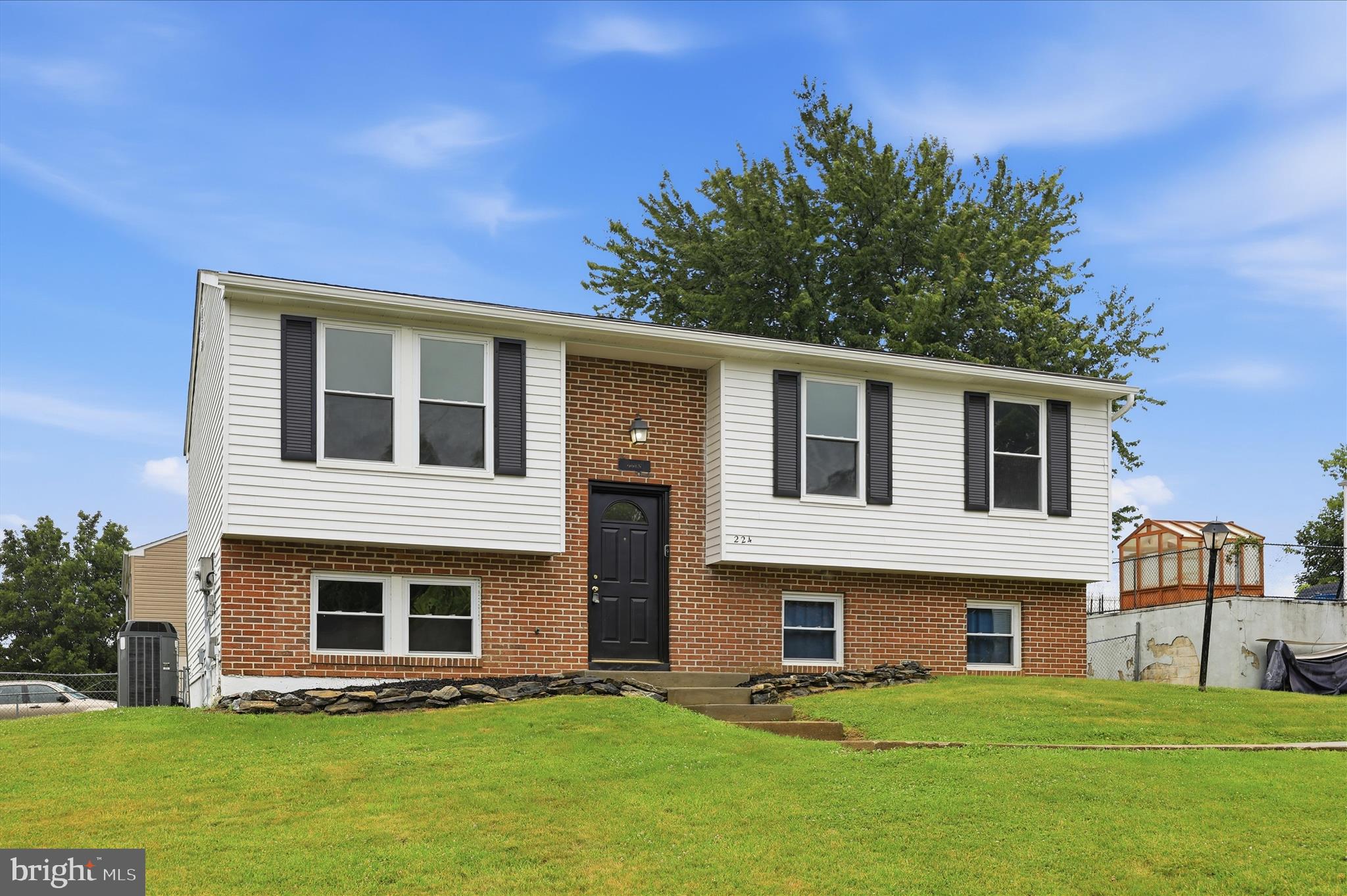BRUNSWICK - Residential