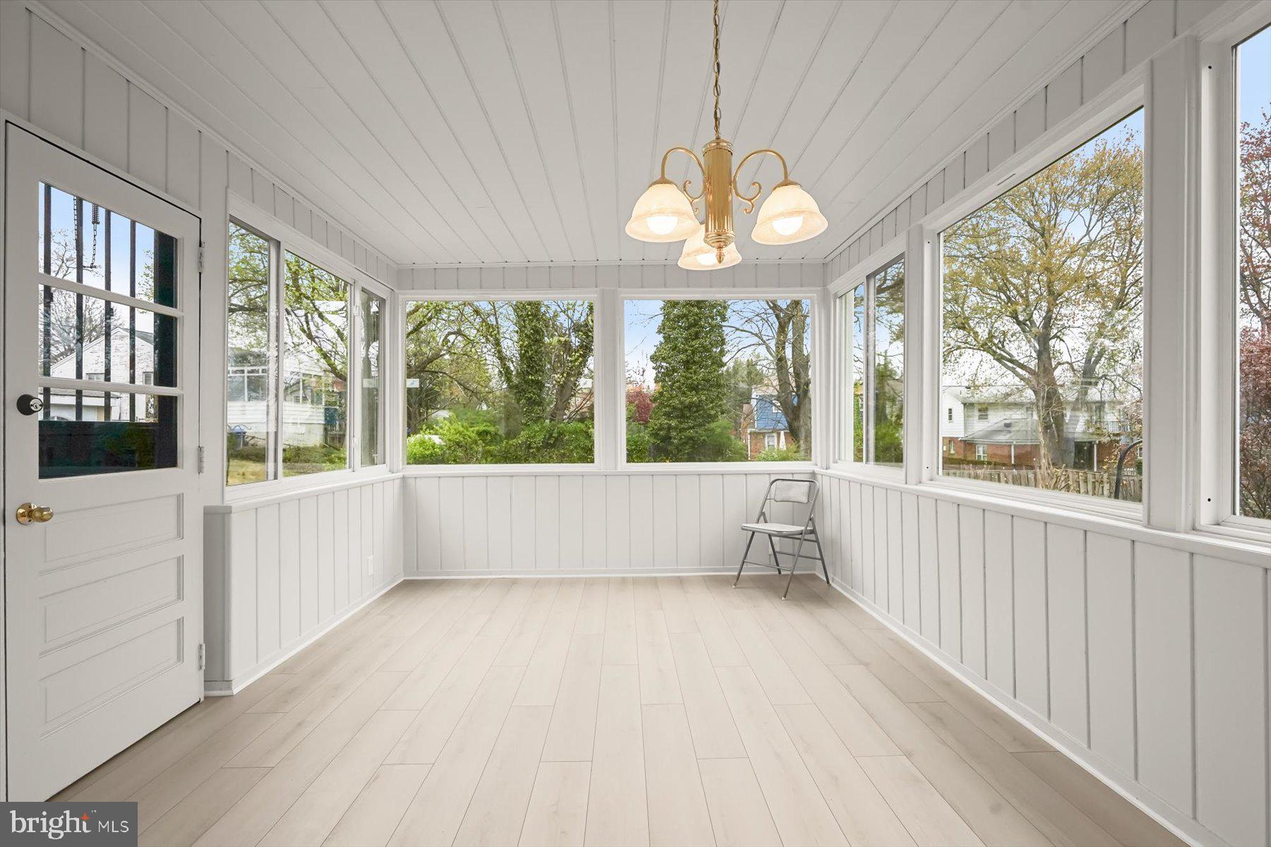 CHESTNUT HILLS - Residential