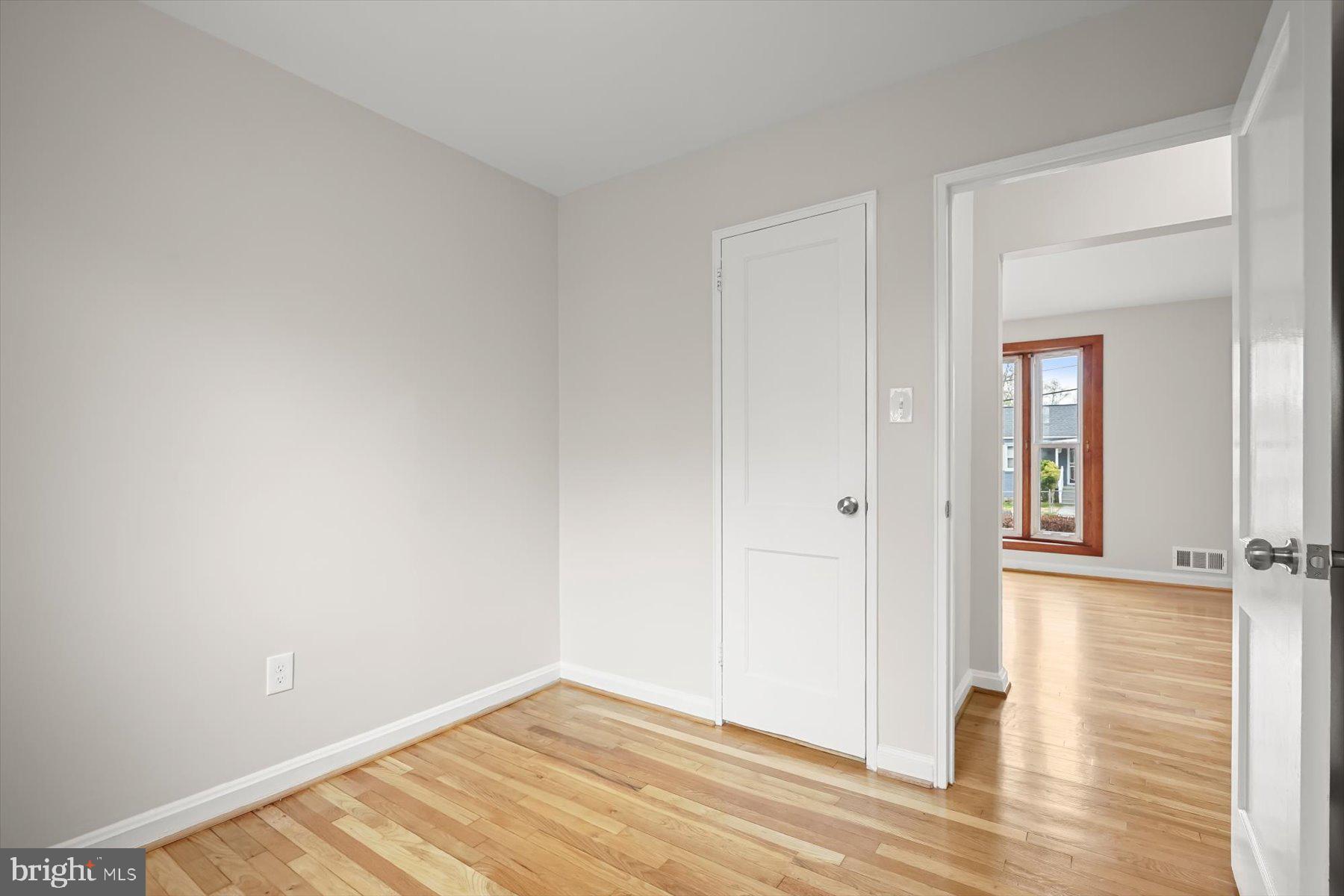 CHESTNUT HILLS - Residential