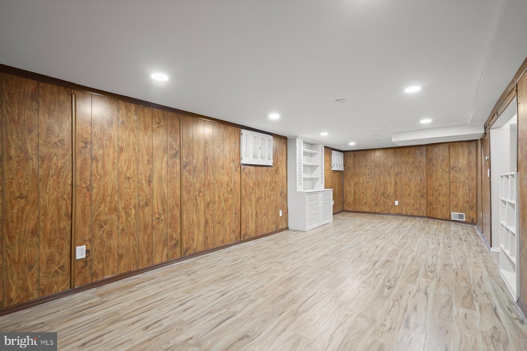 CHESTNUT HILLS - Residential