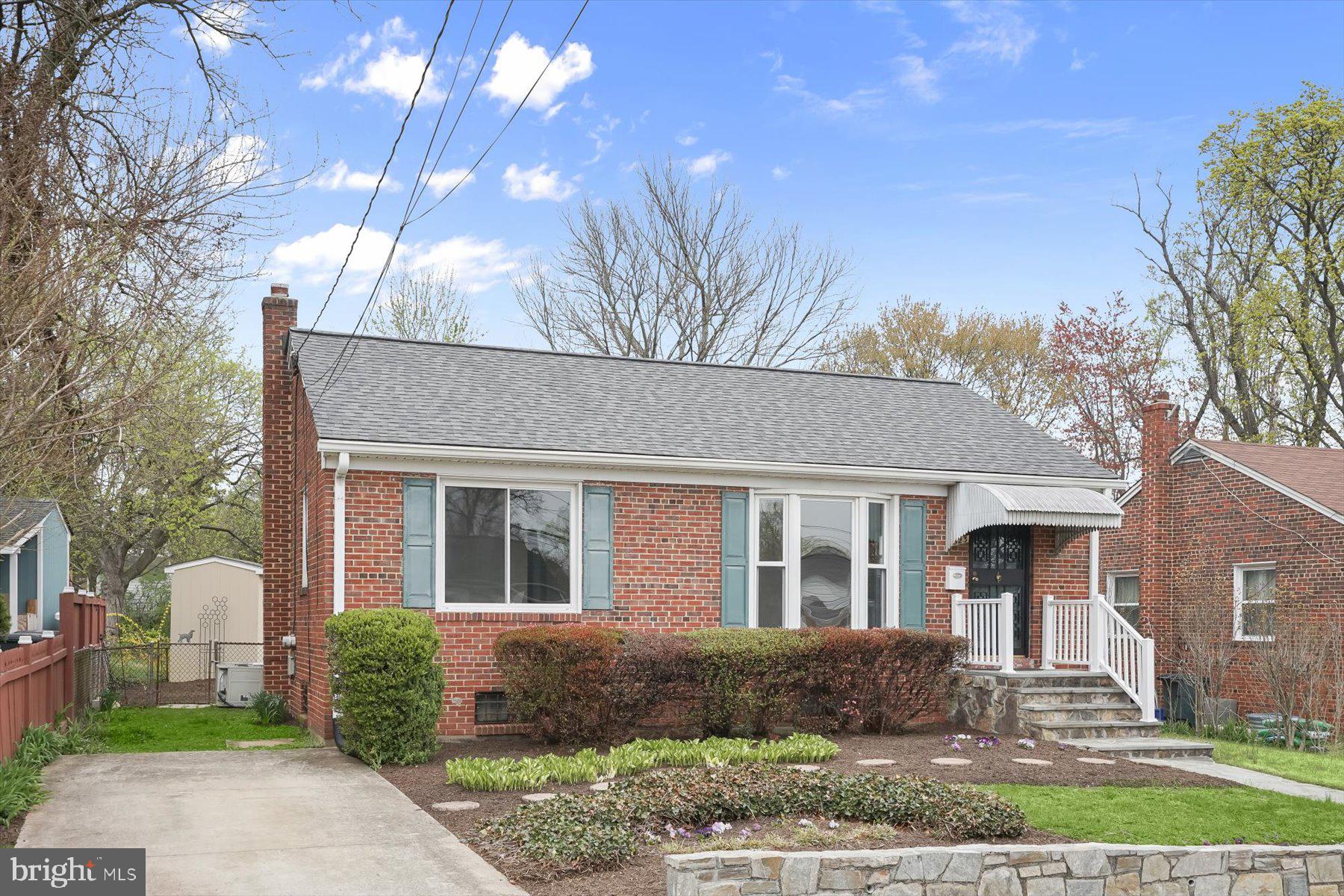 CHESTNUT HILLS - Residential