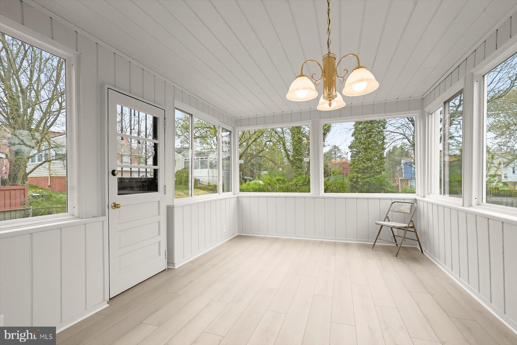 CHESTNUT HILLS - Residential