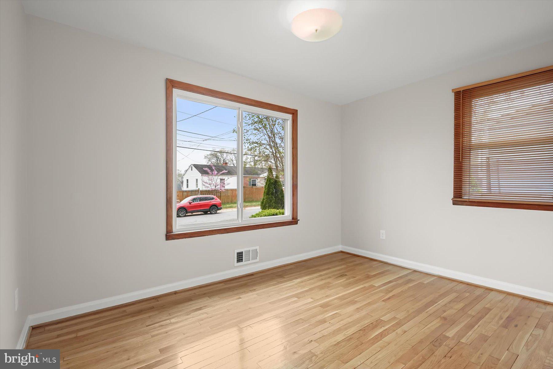 CHESTNUT HILLS - Residential