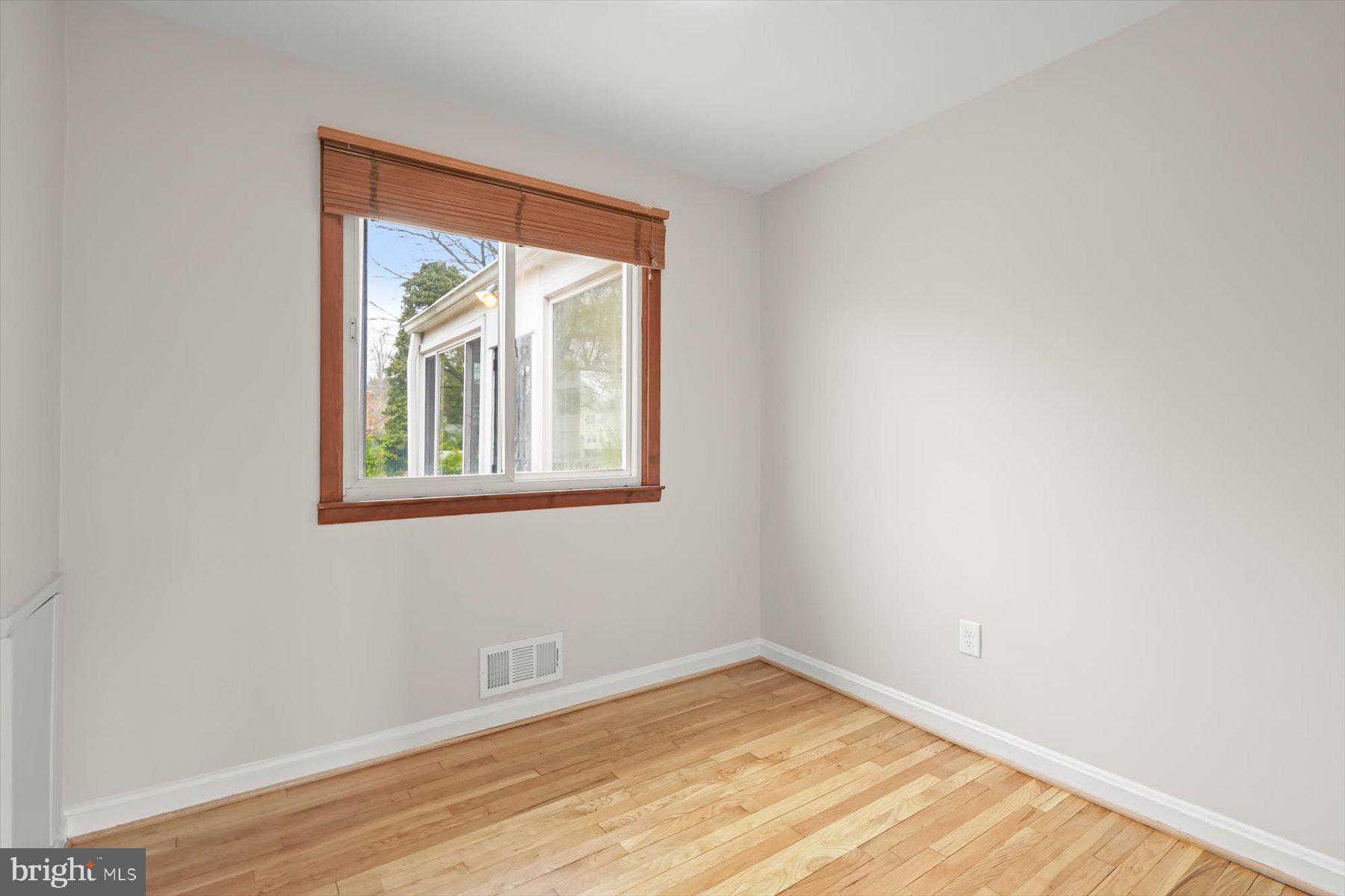 CHESTNUT HILLS - Residential