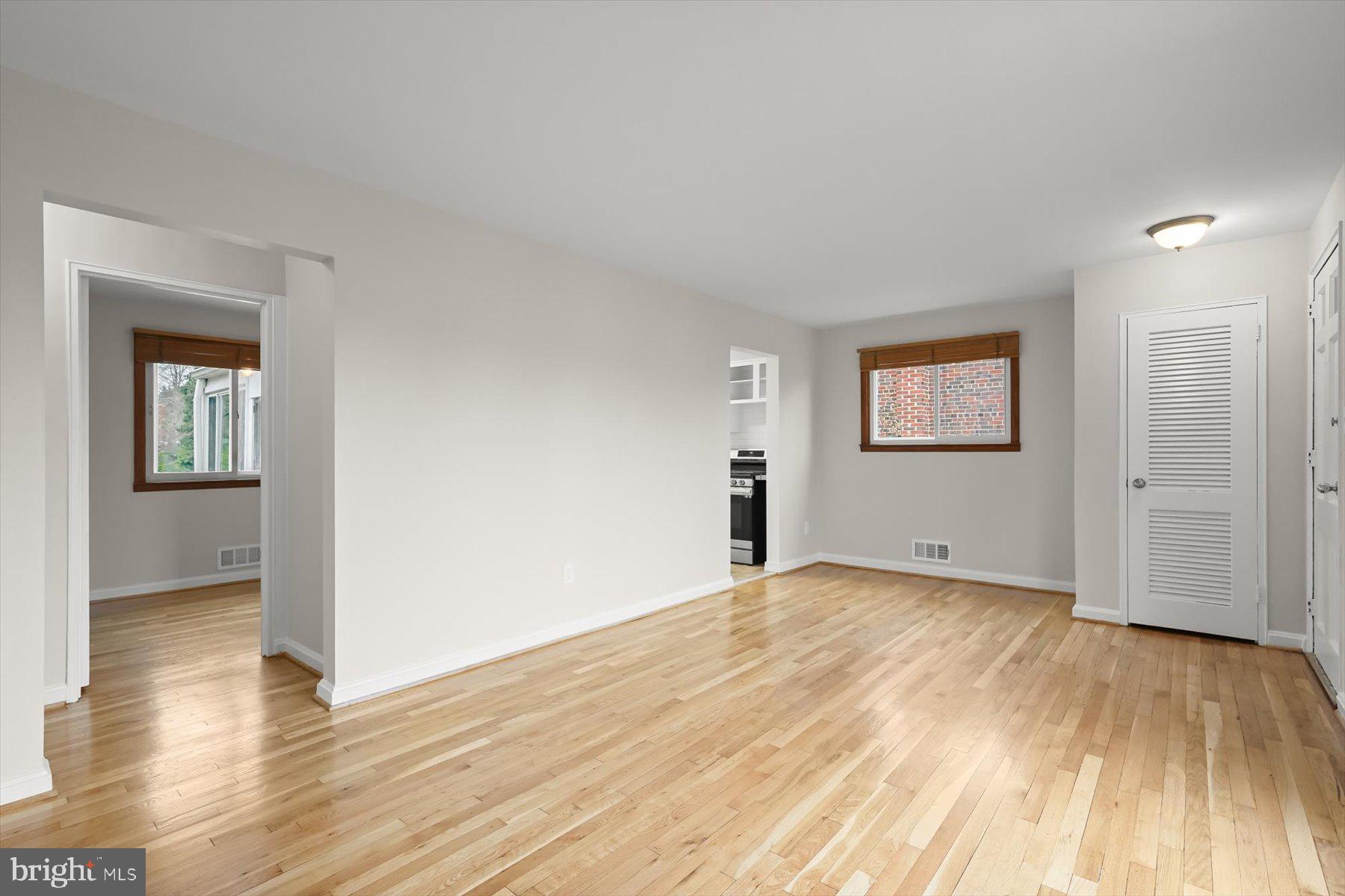 CHESTNUT HILLS - Residential
