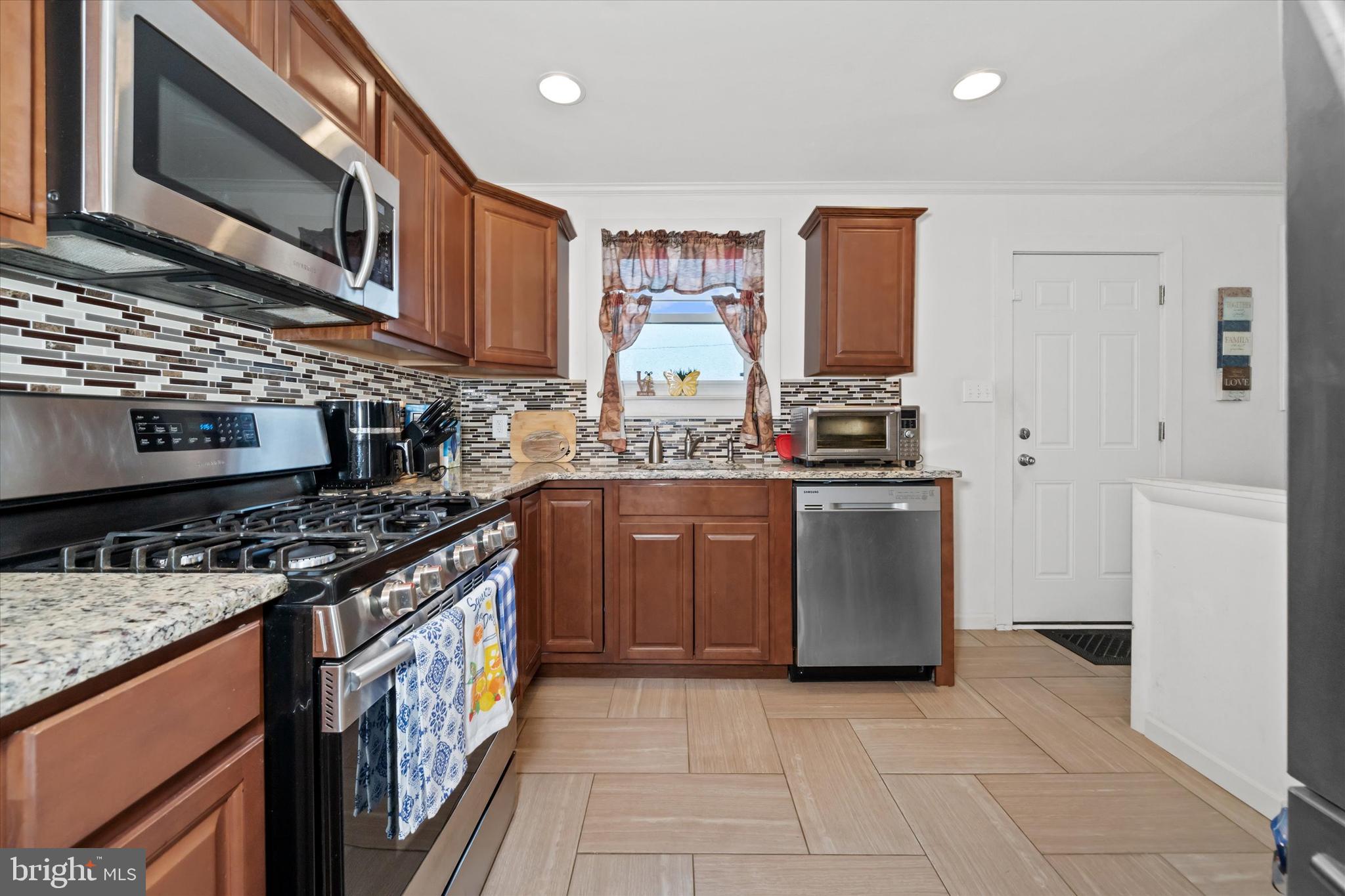 IVY RIDGE - Residential