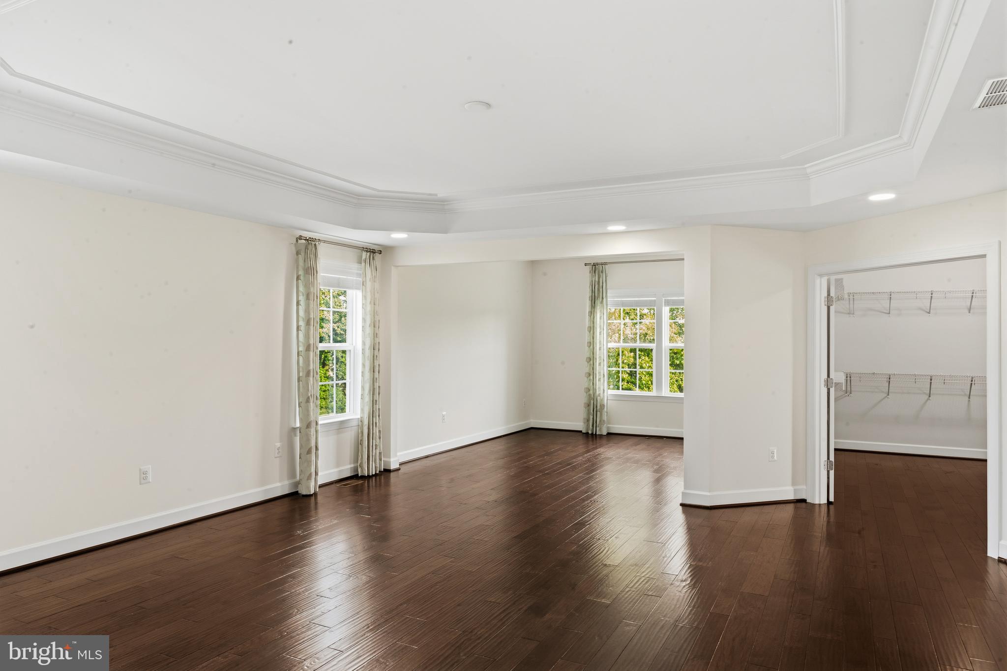 HUNTLEIGH AT CREIGHTON FARMS - Residential