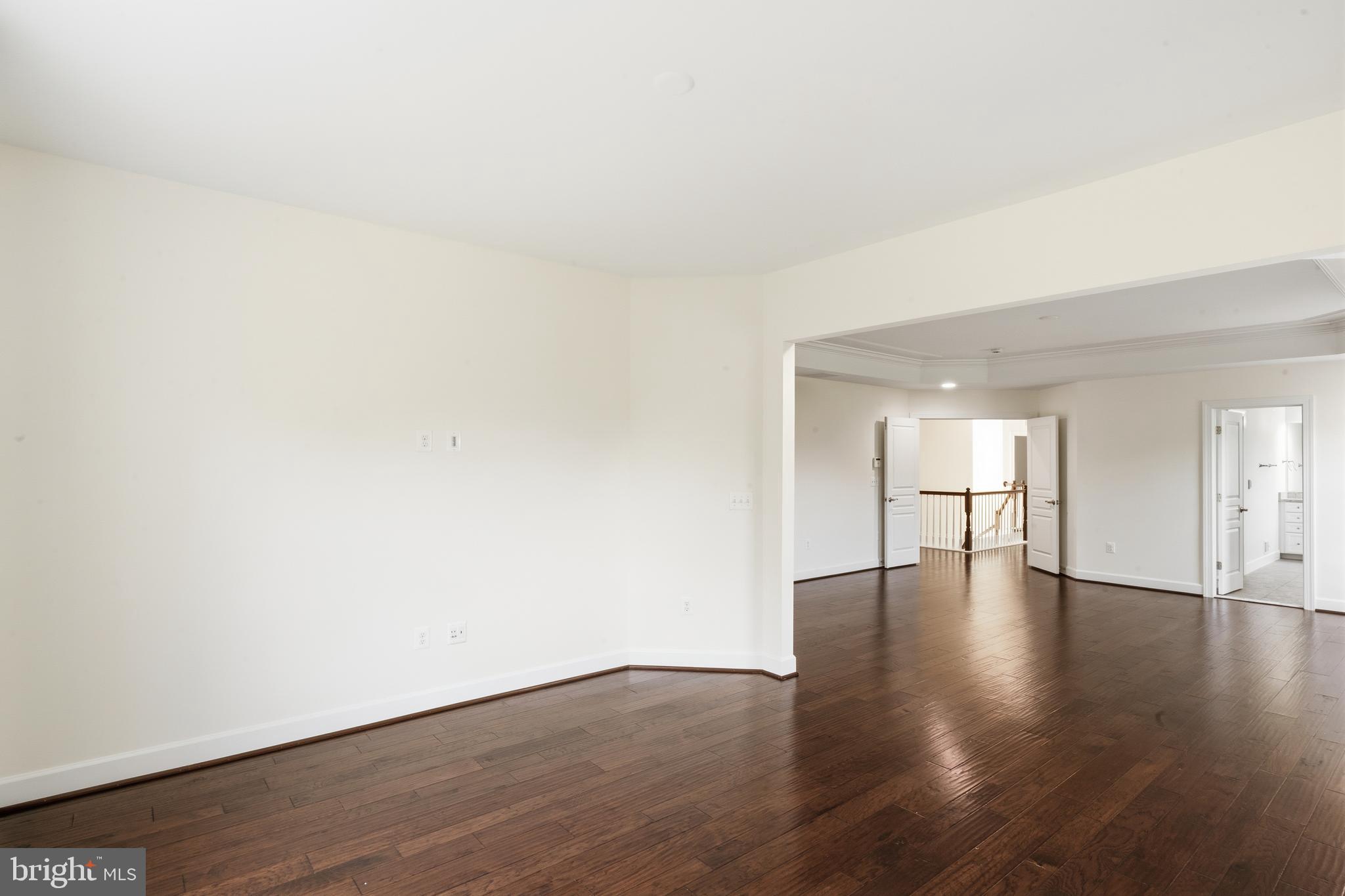 HUNTLEIGH AT CREIGHTON FARMS - Residential