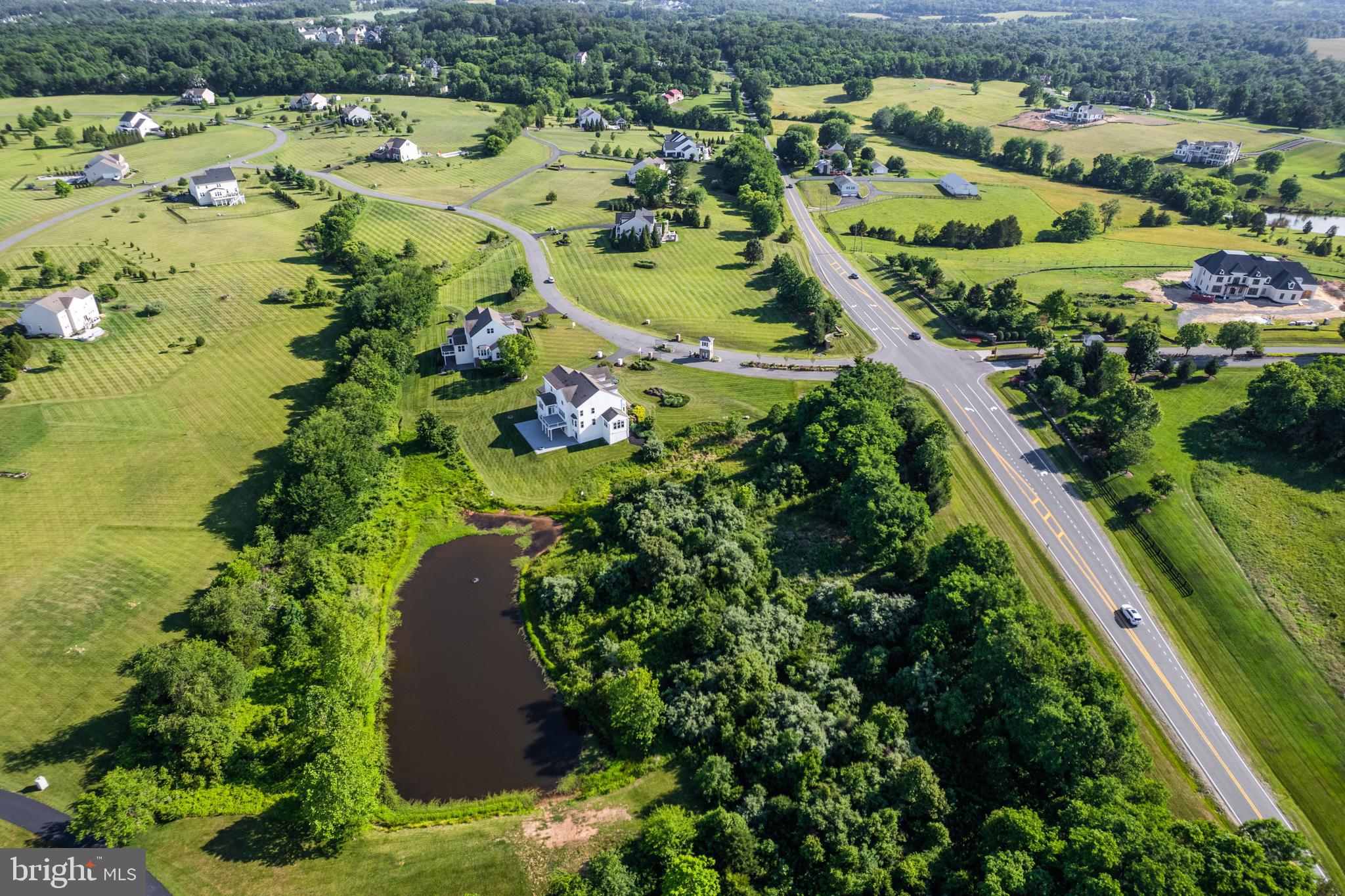 HUNTLEIGH AT CREIGHTON FARMS - Residential